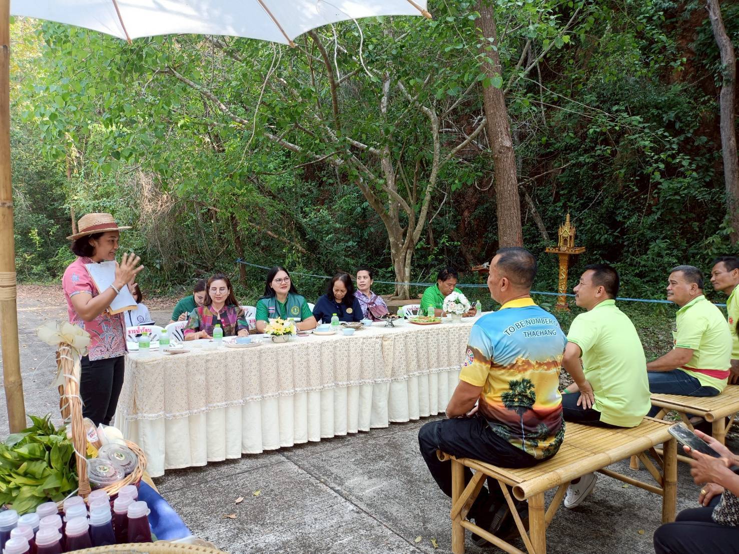 พช.สุราษฎร์ นำคณะทำงานขับเคลื่อนเศรษฐกิจฐานรากฯ ลงพื้นที่ติดตามและประเมินศักยภาพกลุ่มเป้าหมาย