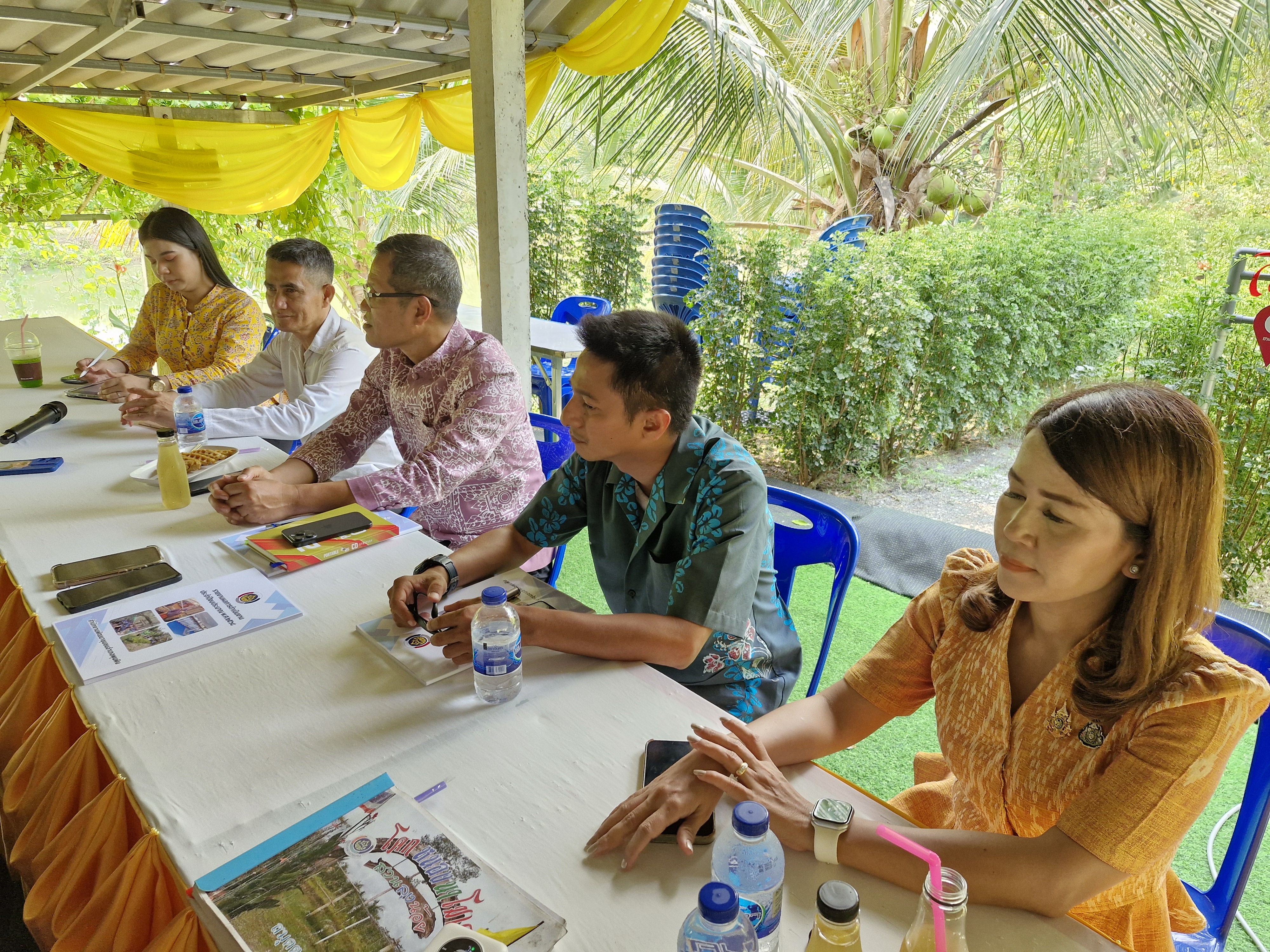 ผู้ตรวจรายการการกรม ปฏิบัติหน้าที่ผู้อำนวยการศูนย์ศึกษาและพัฒนาชุมนาชุมชนนครศรีธรรมรรมราช ลงพื้นที่ตรวจติดตามผลการดำเนินงานกรมการพัฒนาชุมชนที่สำคัญและตรวจเยี่ยมข้ารารายการบรรจุใหม่ สพอ.ท่าชนะ สพอ.พุนพิน และสพอ.พนม จ.สุราษฎร์ธานี