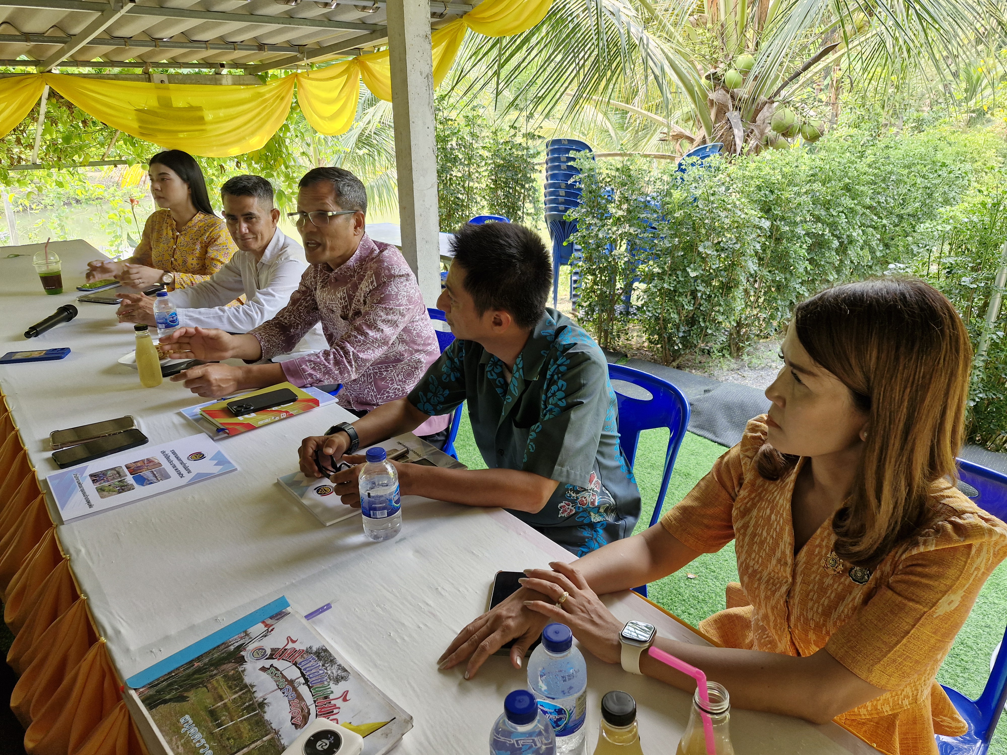 ผู้ตรวจรายการการกรม ปฏิบัติหน้าที่ผู้อำนวยการศูนย์ศึกษาและพัฒนาชุมนาชุมชนนครศรีธรรมรรมราช ลงพื้นที่ตรวจติดตามผลการดำเนินงานกรมการพัฒนาชุมชนที่สำคัญและตรวจเยี่ยมข้ารารายการบรรจุใหม่ สพอ.ท่าชนะ สพอ.พุนพิน และสพอ.พนม จ.สุราษฎร์ธานี