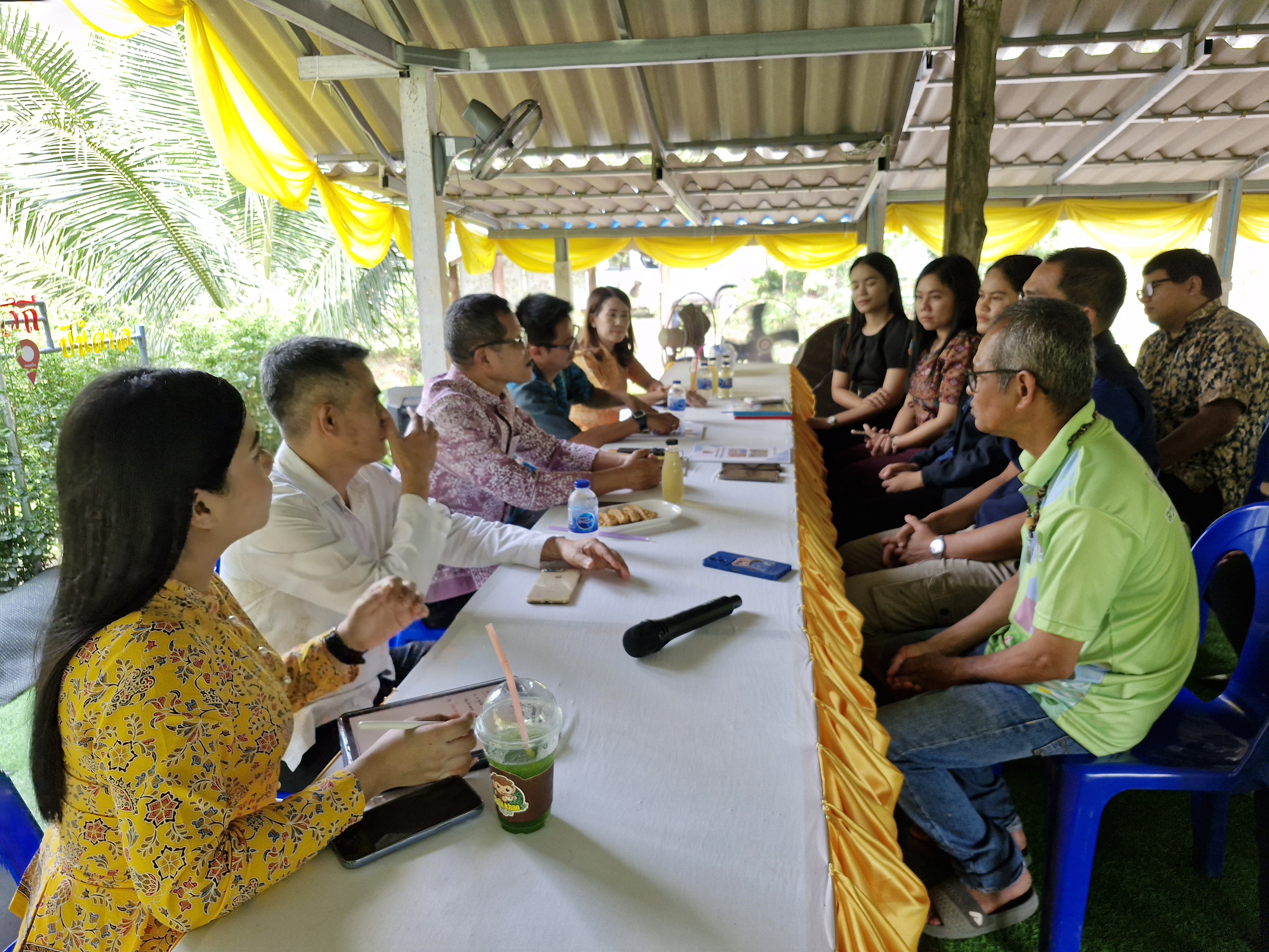 ผู้ตรวจรายการการกรม ปฏิบัติหน้าที่ผู้อำนวยการศูนย์ศึกษาและพัฒนาชุมนาชุมชนนครศรีธรรมรรมราช ลงพื้นที่ตรวจติดตามผลการดำเนินงานกรมการพัฒนาชุมชนที่สำคัญและตรวจเยี่ยมข้ารารายการบรรจุใหม่ สพอ.ท่าชนะ สพอ.พุนพิน และสพอ.พนม จ.สุราษฎร์ธานี