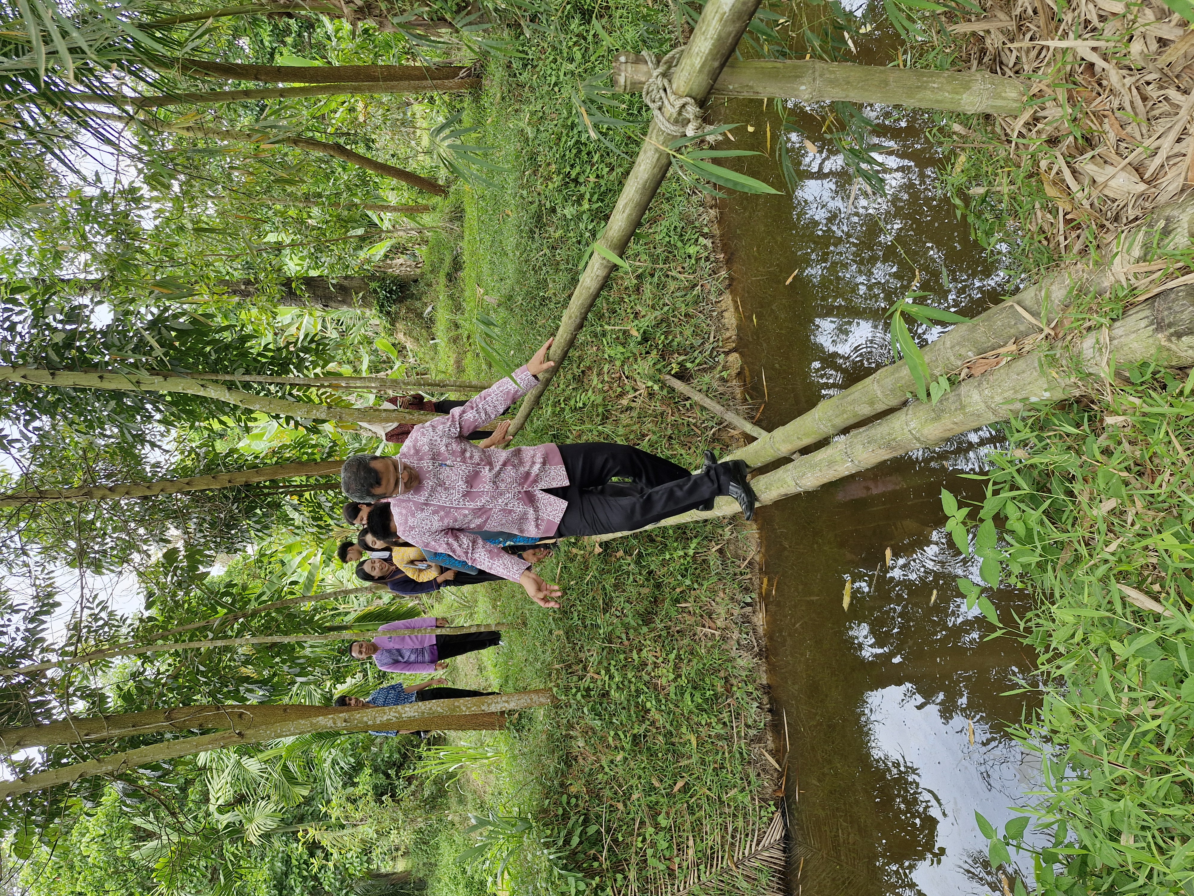 ผู้ตรวจรายการการกรม ปฏิบัติหน้าที่ผู้อำนวยการศูนย์ศึกษาและพัฒนาชุมนาชุมชนนครศรีธรรมรรมราช ลงพื้นที่ตรวจติดตามผลการดำเนินงานกรมการพัฒนาชุมชนที่สำคัญและตรวจเยี่ยมข้ารารายการบรรจุใหม่ สพอ.ท่าชนะ สพอ.พุนพิน และสพอ.พนม จ.สุราษฎร์ธานี