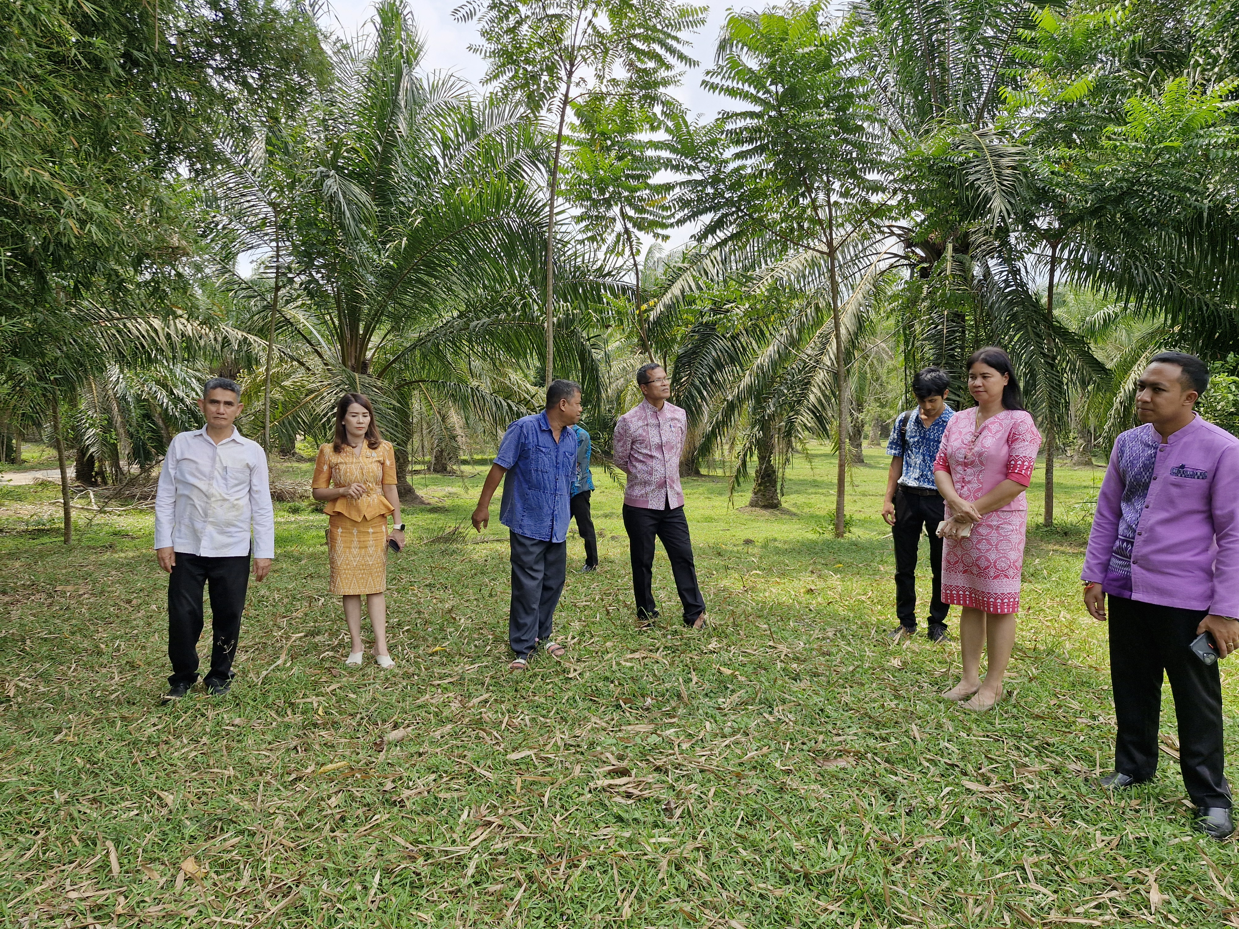 ผู้ตรวจรายการการกรม ปฏิบัติหน้าที่ผู้อำนวยการศูนย์ศึกษาและพัฒนาชุมนาชุมชนนครศรีธรรมรรมราช ลงพื้นที่ตรวจติดตามผลการดำเนินงานกรมการพัฒนาชุมชนที่สำคัญและตรวจเยี่ยมข้ารารายการบรรจุใหม่ สพอ.ท่าชนะ สพอ.พุนพิน และสพอ.พนม จ.สุราษฎร์ธานี