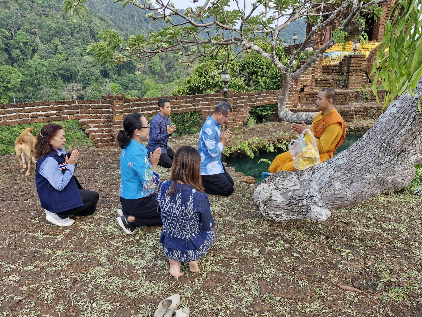 ผู้ตรวจรายการการกรม ปฏิบัติหน้าที่ผู้อำนวยการศูนย์ศึกษาและพัฒนาชุมนาชุมชนนครศรีธรรมรรมราช ลงพื้นที่ตรวจติดตามผลการดำเนินงานกรมการพัฒนาชุมชนที่สำคัญและตรวจเยี่ยมข้ารารายการบรรจุใหม่ สพอ.ท่าชนะ สพอ.พุนพิน และสพอ.พนม จ.สุราษฎร์ธานี