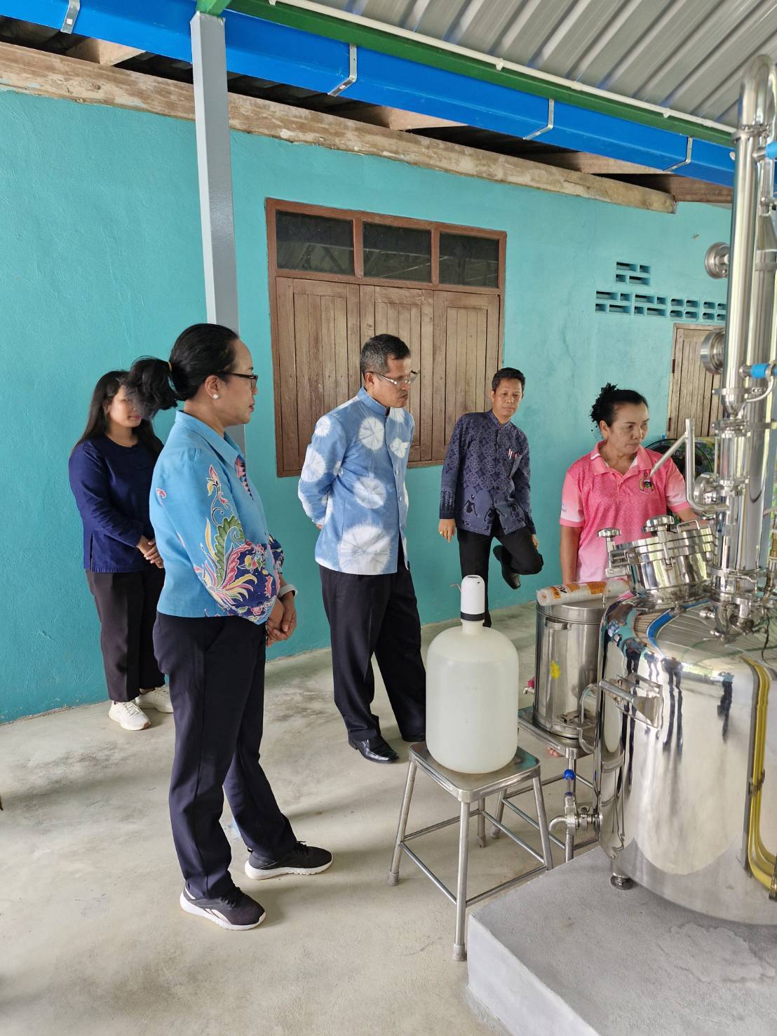 ผู้ตรวจรายการการกรม ปฏิบัติหน้าที่ผู้อำนวยการศูนย์ศึกษาและพัฒนาชุมนาชุมชนนครศรีธรรมรรมราช ลงพื้นที่ตรวจติดตามผลการดำเนินงานกรมการพัฒนาชุมชนที่สำคัญและตรวจเยี่ยมข้ารารายการบรรจุใหม่ สพอ.ท่าชนะ สพอ.พุนพิน และสพอ.พนม จ.สุราษฎร์ธานี