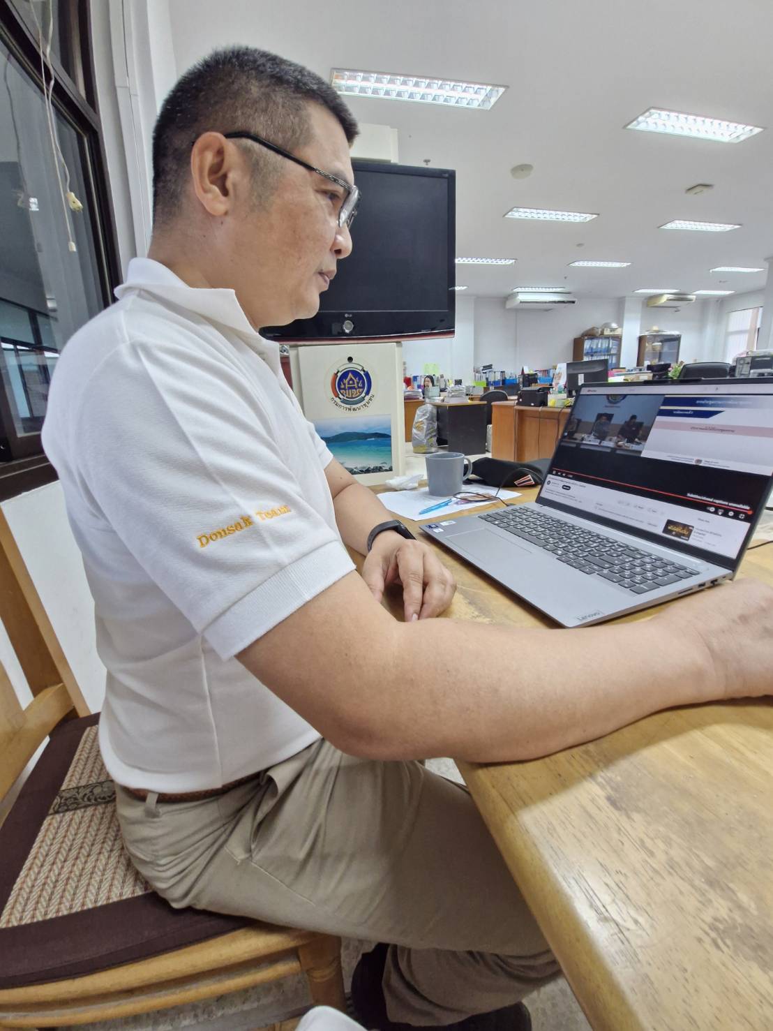 📣พช.สุราษฎร์ธานี📣 ร่วมรับการประชุมกรมการพัฒนาชุมชน ครั้งที่ 3/2568