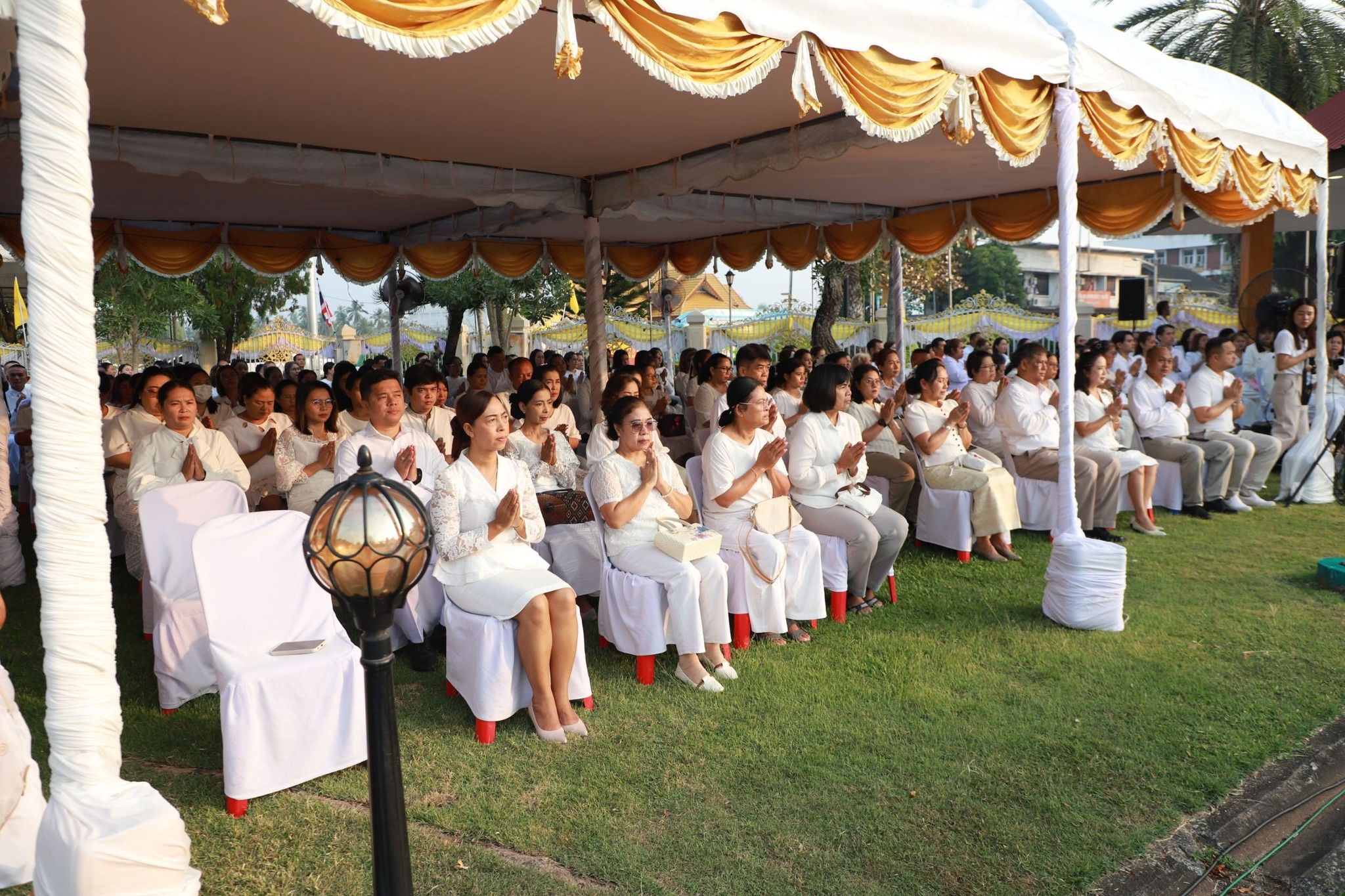 พช.สุราษฎร์ธานี ร่วมกับพสกนิกรทุกหมู่เหล่าร่วมพิธีบวงสรวงศาลหลักเมืองจังหวัดสุราษฎร์ธานี เนื่องในงาน “แห่ผ้าห่มพระธาตุศรีสุราษฎร์ แลธรรมชาติเขาท่าเพชร” ครั้งที่ 15 ประจำปี 2568 ร่วมรักษาขนบธรรมเนียมประเพณีอันดีงาม