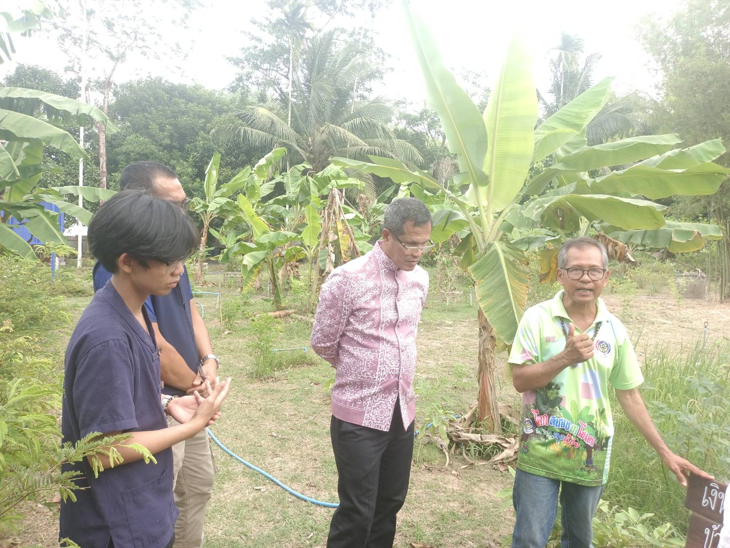 ผู้ตรวจรายการการกรม ปฏิบัติหน้าที่ผู้อำนวยการศูนย์ศึกษาและพัฒนาชุมนาชุมชนนครศรีธรรมรรมราช ลงพื้นที่ตรวจติดตามผลการดำเนินงานกรมการพัฒนาชุมชนที่สำคัญและตรวจเยี่ยมข้ารารายการบรรจุใหม่ สพอ.ท่าชนะ สพอ.พุนพิน และสพอ.พนม จ.สุราษฎร์ธานี