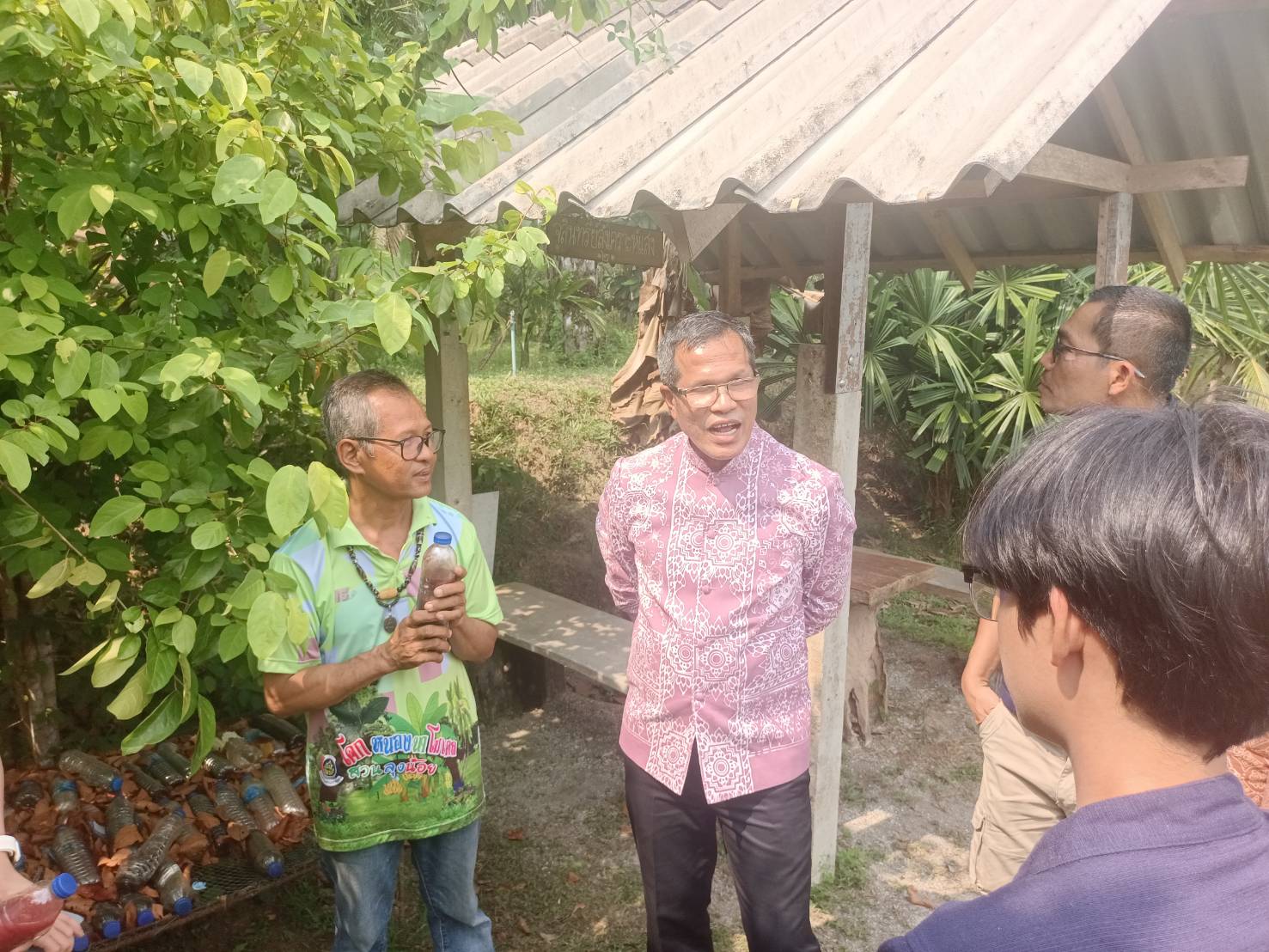 ผู้ตรวจรายการการกรม ปฏิบัติหน้าที่ผู้อำนวยการศูนย์ศึกษาและพัฒนาชุมนาชุมชนนครศรีธรรมรรมราช ลงพื้นที่ตรวจติดตามผลการดำเนินงานกรมการพัฒนาชุมชนที่สำคัญและตรวจเยี่ยมข้ารารายการบรรจุใหม่ สพอ.ท่าชนะ สพอ.พุนพิน และสพอ.พนม จ.สุราษฎร์ธานี