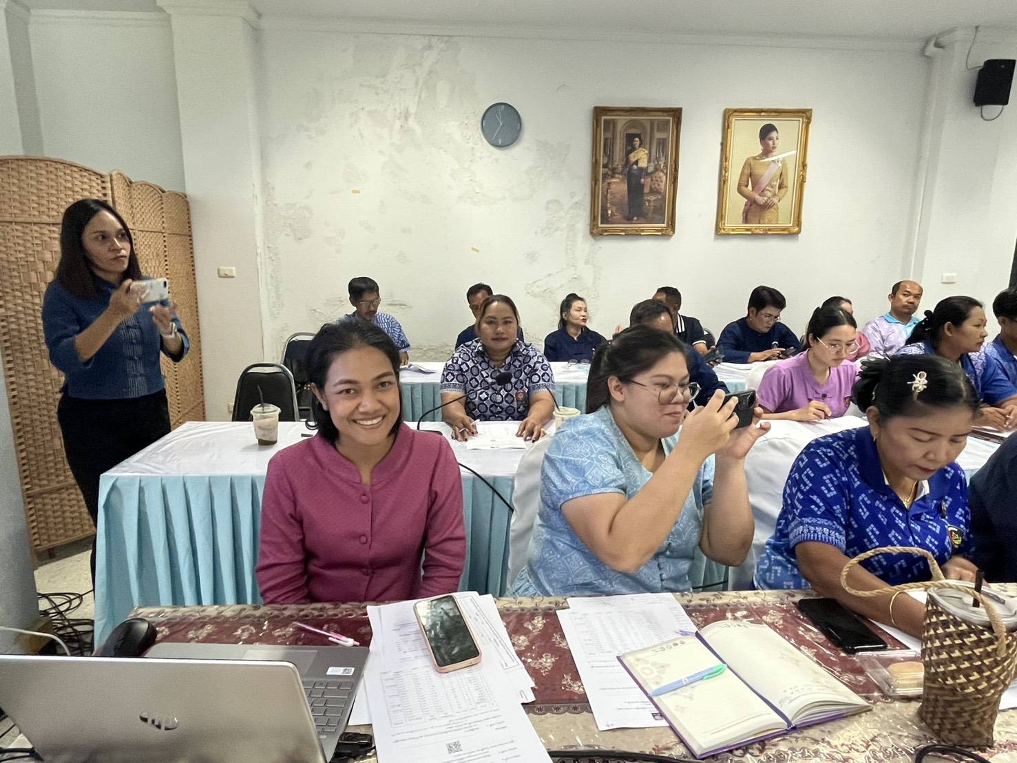 พช.สุราษฎร์ธานี จับมือชมรมผู้นำอาสาพัฒนาชุมชน จัดสรรทุนสนับสนุนขับเคลื่อนงานพัฒนาชุมชน
