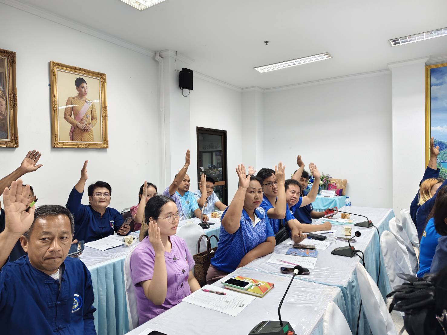 พช.สุราษฎร์ธานี จับมือชมรมผู้นำอาสาพัฒนาชุมชน จัดสรรทุนสนับสนุนขับเคลื่อนงานพัฒนาชุมชน