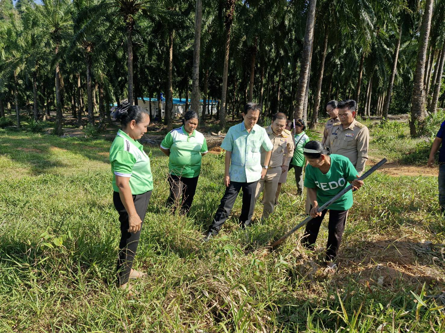 📢พช.สุราษฎร์ธานี📢ร่วมต้อนรับ และร่วมคณะผู้ตรวจฯ กระทรวงมหาดไทย ลงพื้นที่จังหวัดสุราษฎร์ธานี ติดตามการปฏิบัติงานตามนโยบายรัฐบาล พร้อมตรวจเยี่ยมการพัฒนาแหล่งท่องเที่ยว หวังสร้างโอกาสทางเศรษฐกิจให้กับชุมชน