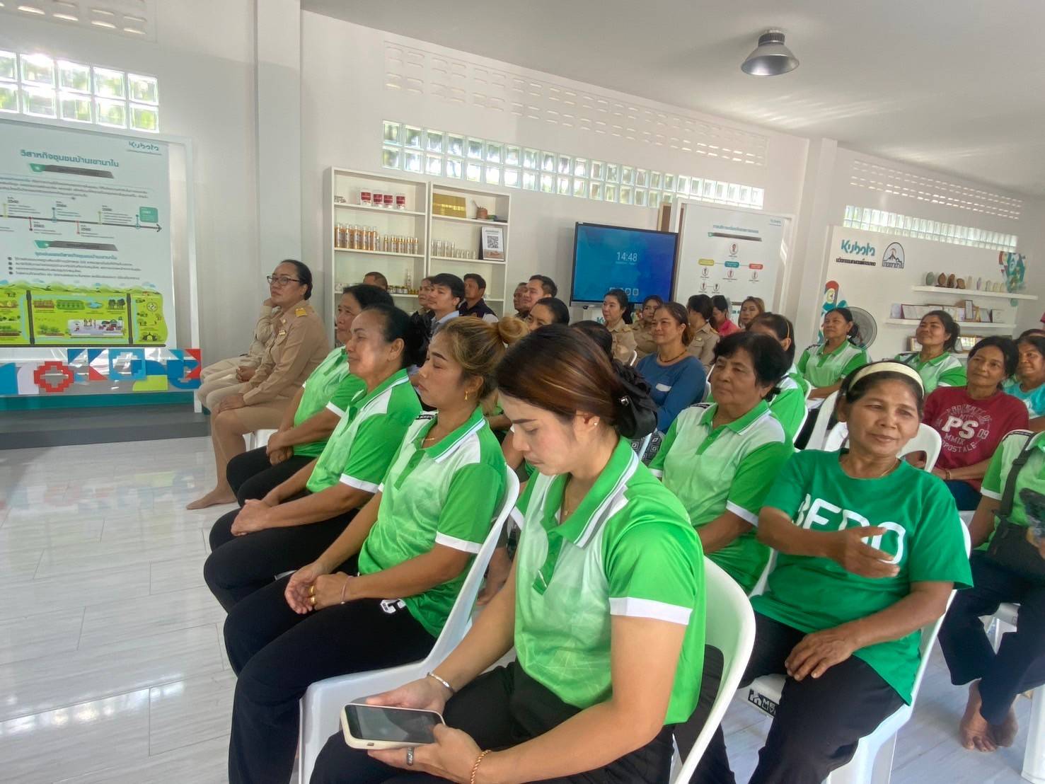 📢พช.สุราษฎร์ธานี📢ร่วมต้อนรับ และร่วมคณะผู้ตรวจฯ กระทรวงมหาดไทย ลงพื้นที่จังหวัดสุราษฎร์ธานี ติดตามการปฏิบัติงานตามนโยบายรัฐบาล พร้อมตรวจเยี่ยมการพัฒนาแหล่งท่องเที่ยว หวังสร้างโอกาสทางเศรษฐกิจให้กับชุมชน