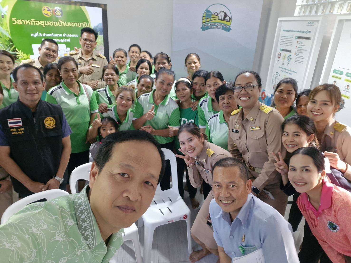 📢พช.สุราษฎร์ธานี📢ร่วมต้อนรับ และร่วมคณะผู้ตรวจฯ กระทรวงมหาดไทย ลงพื้นที่จังหวัดสุราษฎร์ธานี ติดตามการปฏิบัติงานตามนโยบายรัฐบาล พร้อมตรวจเยี่ยมการพัฒนาแหล่งท่องเที่ยว หวังสร้างโอกาสทางเศรษฐกิจให้กับชุมชน