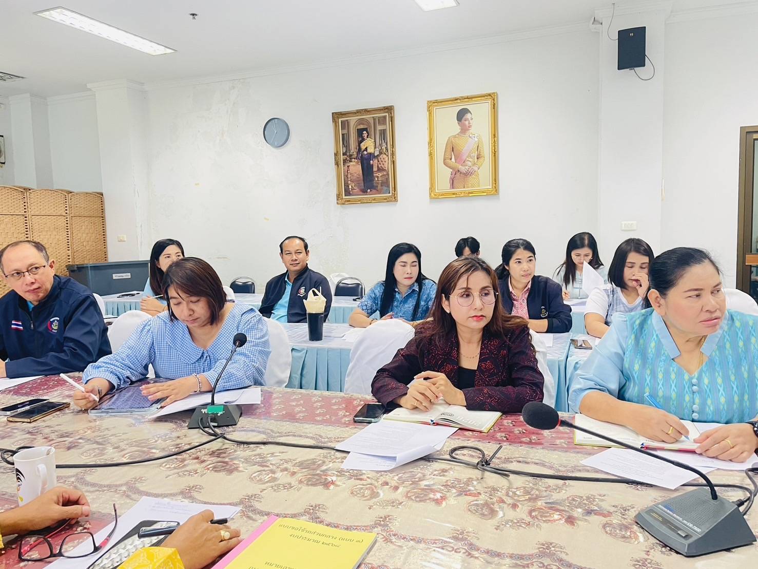 📢 พช.สุราษฎร์ธานี ประชุมคณะกรรมการดำเนินการทอดป่าสมทบกองทุนพัฒนาเด็กชนบทฯ