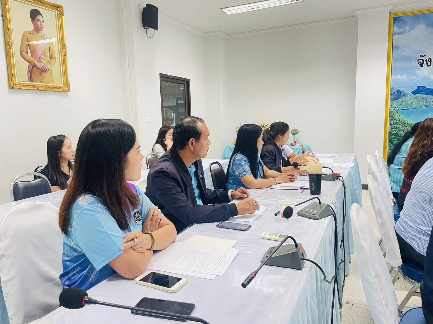 📢 พช.สุราษฎร์ธานี ประชุมคณะกรรมการดำเนินการทอดป่าสมทบกองทุนพัฒนาเด็กชนบทฯ