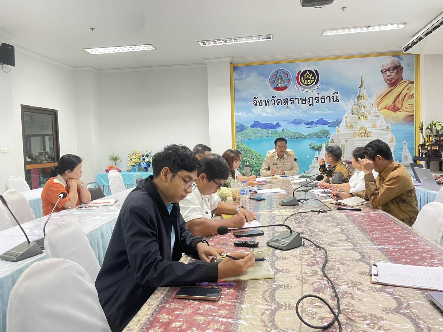 📣พช.สุราษฎร์ธานี📣 ร่วมรับการประชุมกรมการพัฒนาชุมชน ครั้งที่ 3/2568