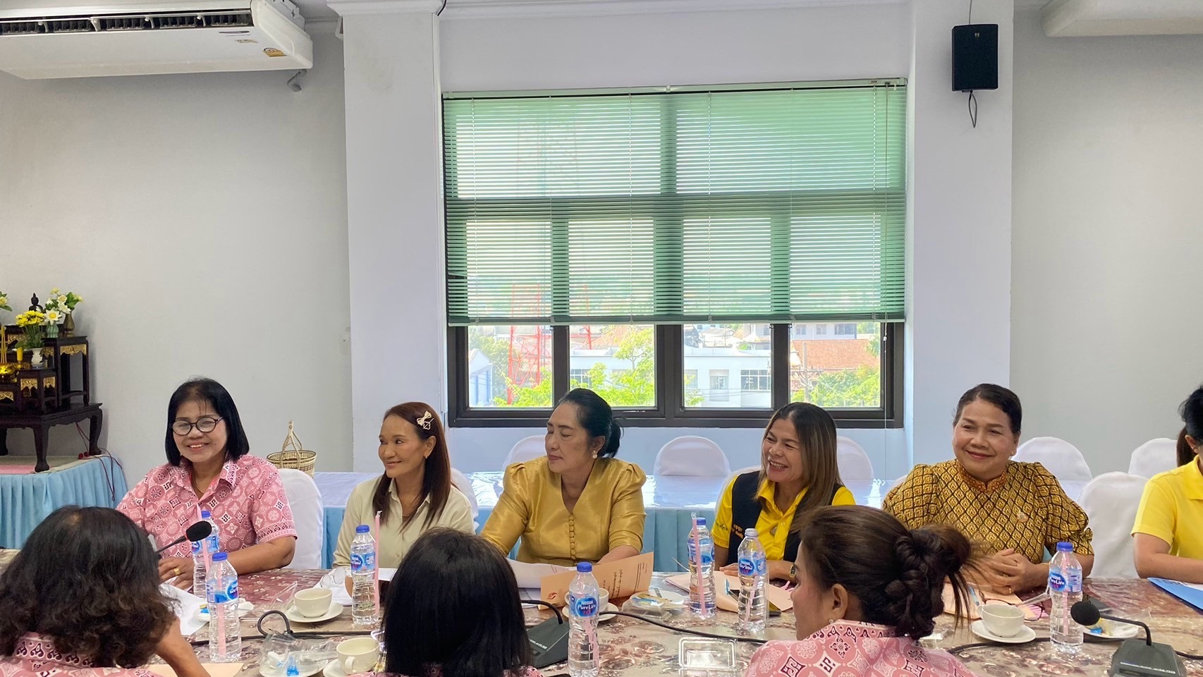 พัฒนาชุมชนสุราษฎร์ จัดประชุมคณะทำงานขับเคลื่อนกองทุนพัฒนาบทบาทสตรีจังหวัดสุราษฎร์ธานี ครั้งที่ 2/2568