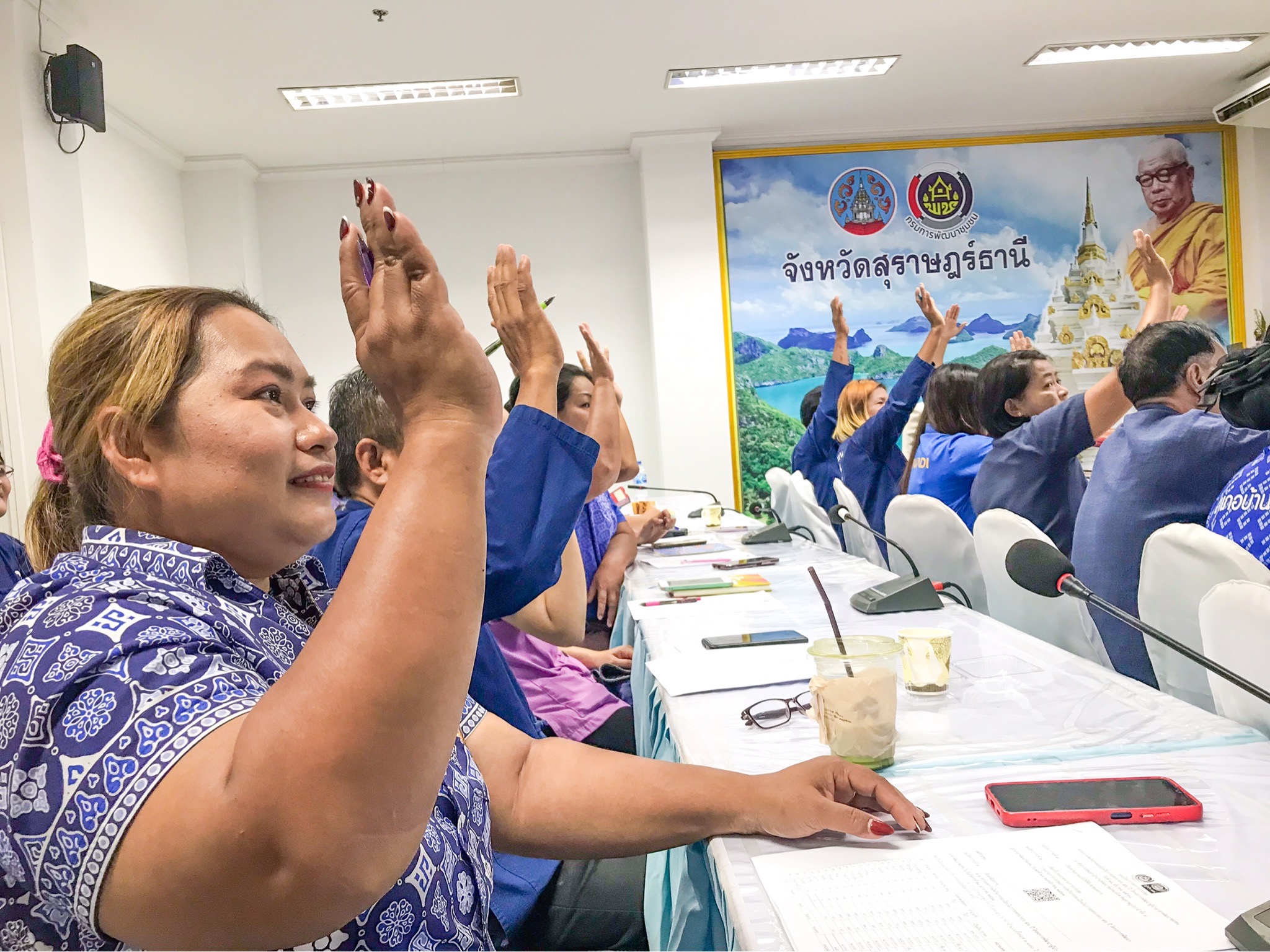 พช.สุราษฎร์ธานี จับมือชมรมผู้นำอาสาพัฒนาชุมชน จัดสรรทุนสนับสนุนขับเคลื่อนงานพัฒนาชุมชน