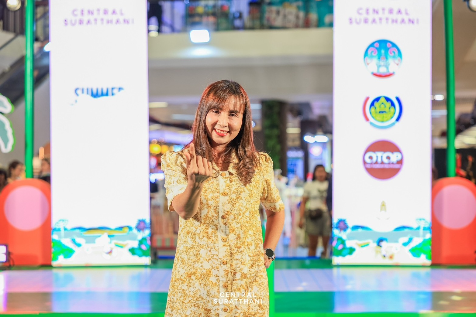 เซ็นทรัลสุราษฎร์ธานี ปลุกเสน่ห์ผ้าถิ่น ดัน Soft Power จัดเต็มแฟชั่นโชว์ รับซัมเมอร์ 2025