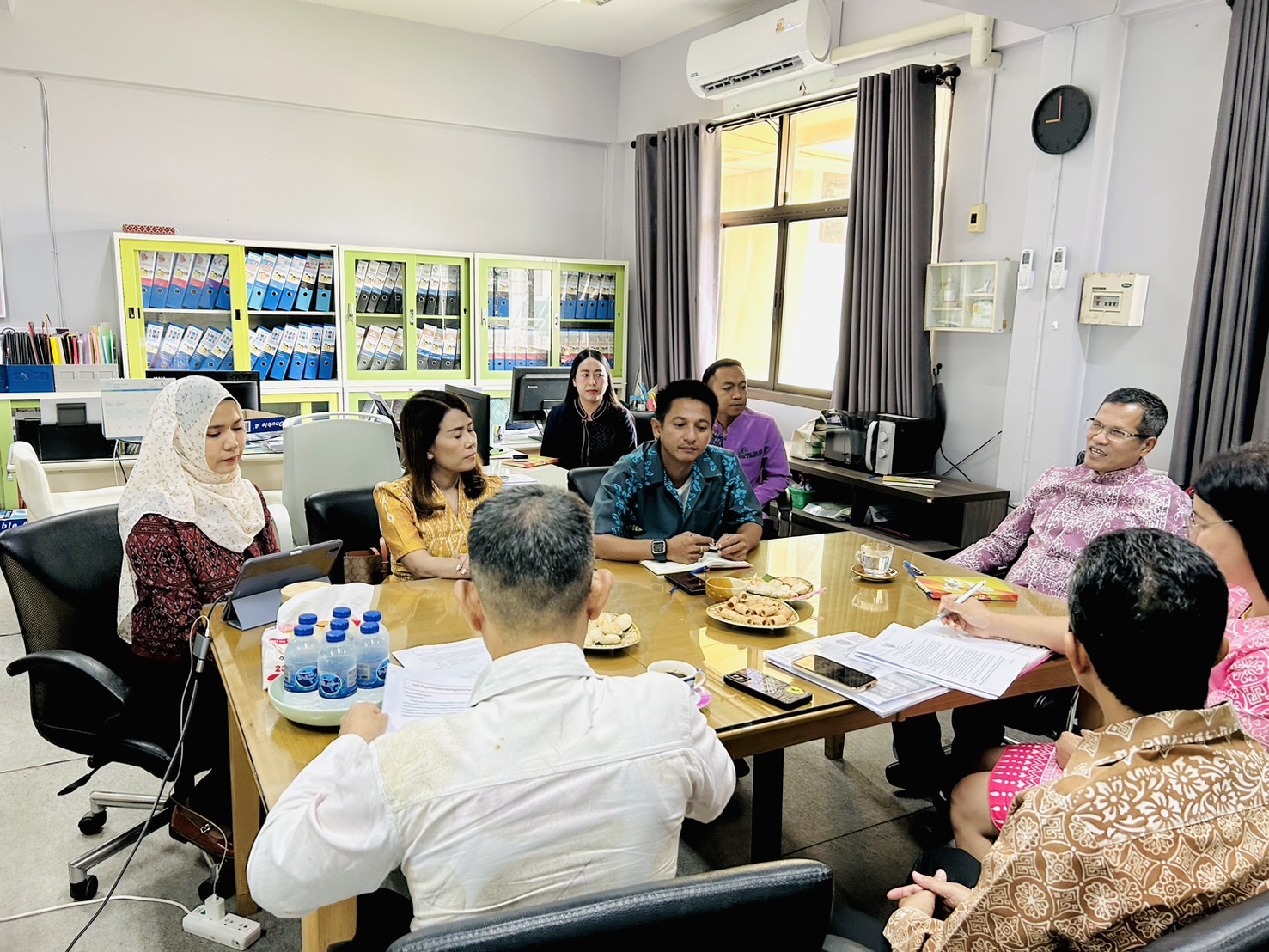 ผู้ตรวจรายการการกรม ปฏิบัติหน้าที่ผู้อำนวยการศูนย์ศึกษาและพัฒนาชุมนาชุมชนนครศรีธรรมรรมราช ลงพื้นที่ตรวจติดตามผลการดำเนินงานกรมการพัฒนาชุมชนที่สำคัญและตรวจเยี่ยมข้ารารายการบรรจุใหม่ สพอ.ท่าชนะ สพอ.พุนพิน และสพอ.พนม จ.สุราษฎร์ธานี