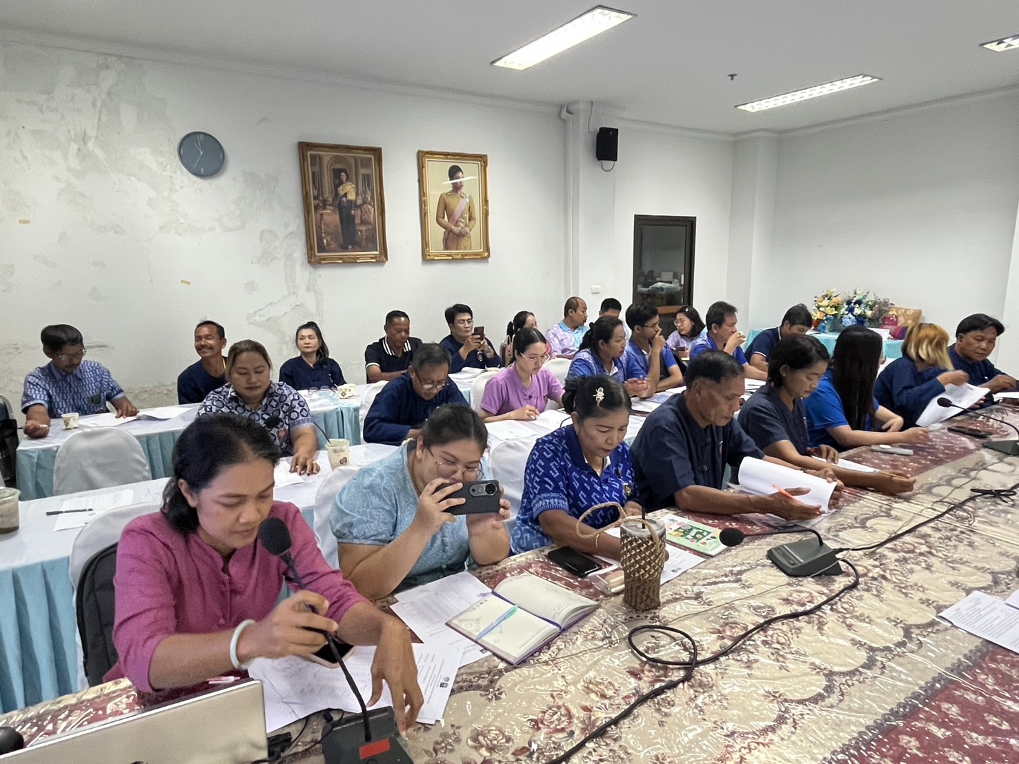 พช.สุราษฎร์ธานี จับมือชมรมผู้นำอาสาพัฒนาชุมชน จัดสรรทุนสนับสนุนขับเคลื่อนงานพัฒนาชุมชน