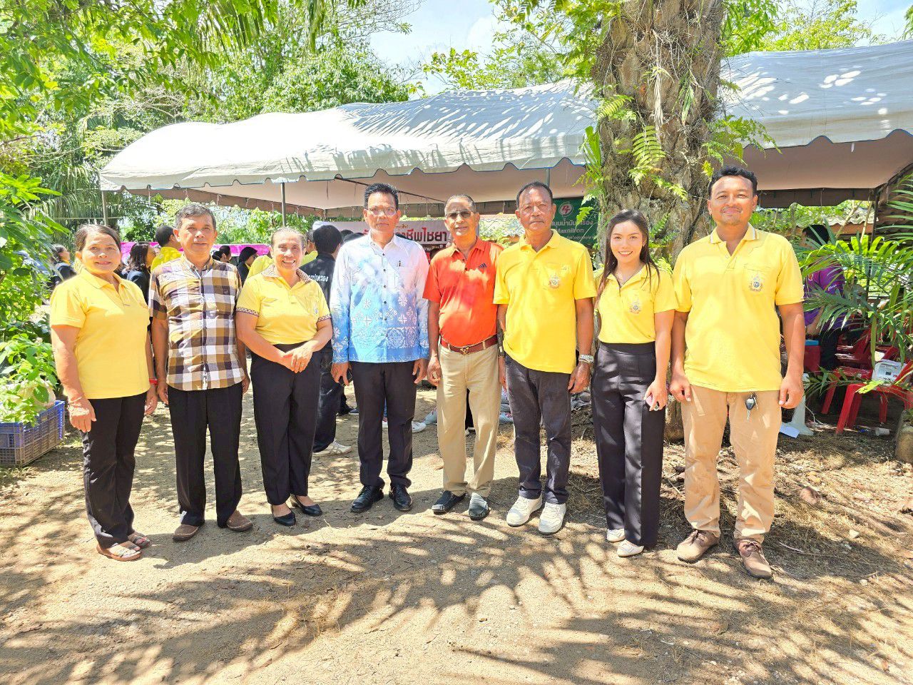 📣พช.สุราษฎร์ธานี📣 ร่วมต้อนรับรัฐมนตรีว่าการกระทรวงแรงงาน และคณะ เปิดกิจกรรมศูนย์แรงงานอำเภอเคลื่อนที่ให้บริการด้วยรอยยิ้มสู่ชุมชน ปี 2568