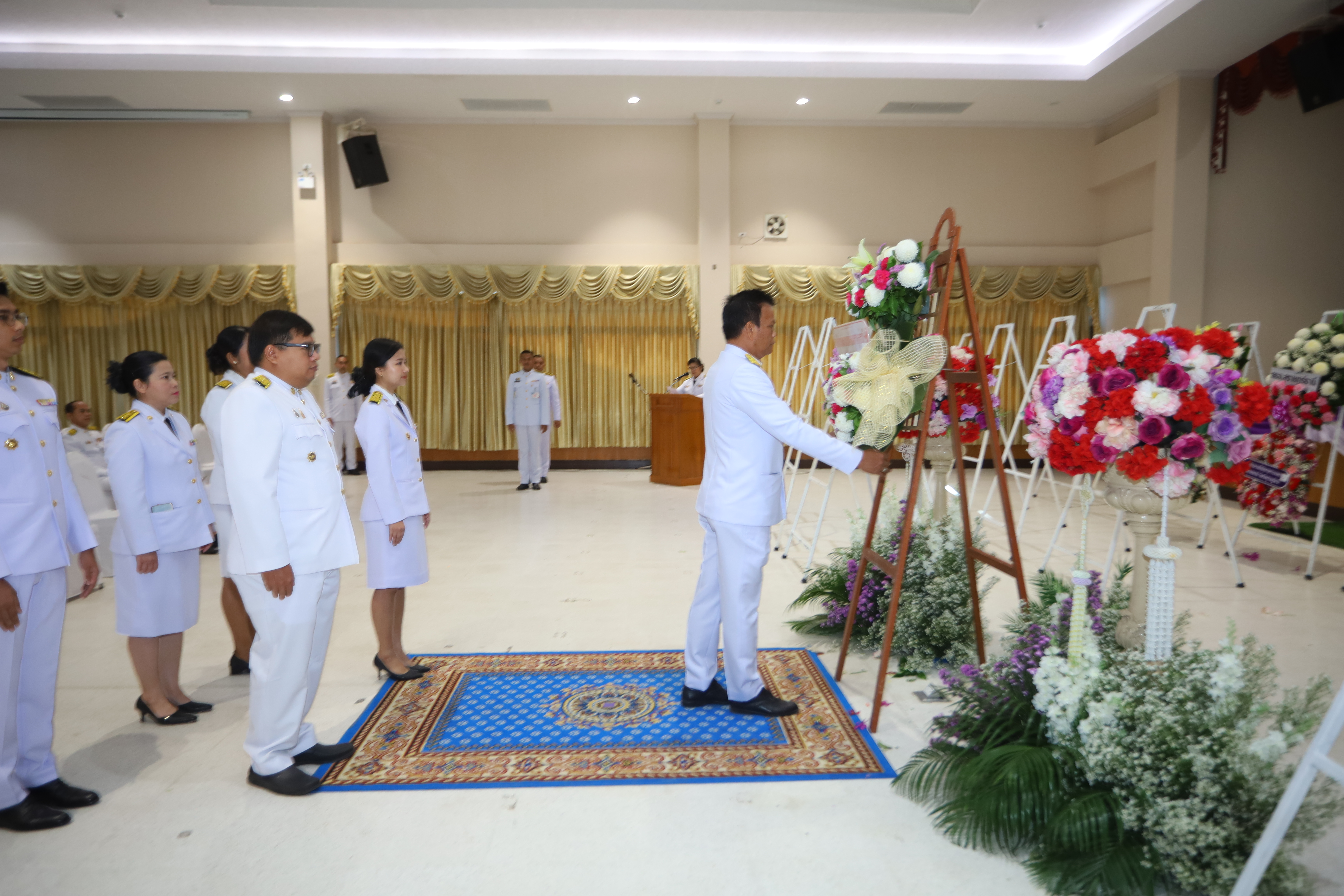 📣พช.สุราษฎร์ธานี📣 ร่วมพิธีวางพวงมาลา น้อมรำลึกในพระมหากรุณาธิคุณ “ สมเด็จพระนเรศวรมหาราช” เนื่องในวันคล้ายวันสวรรคตสมเด็จพระนเรศวรมหาราช ประจำปี 2568