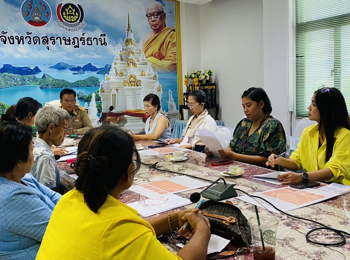 พช. สุราษฎร์ เตรียมความพร้อมผู้ประกอบการผ้าไทย รับมอบและประกวด “ผ้าลายสิริราชพัสตราภรณ์”