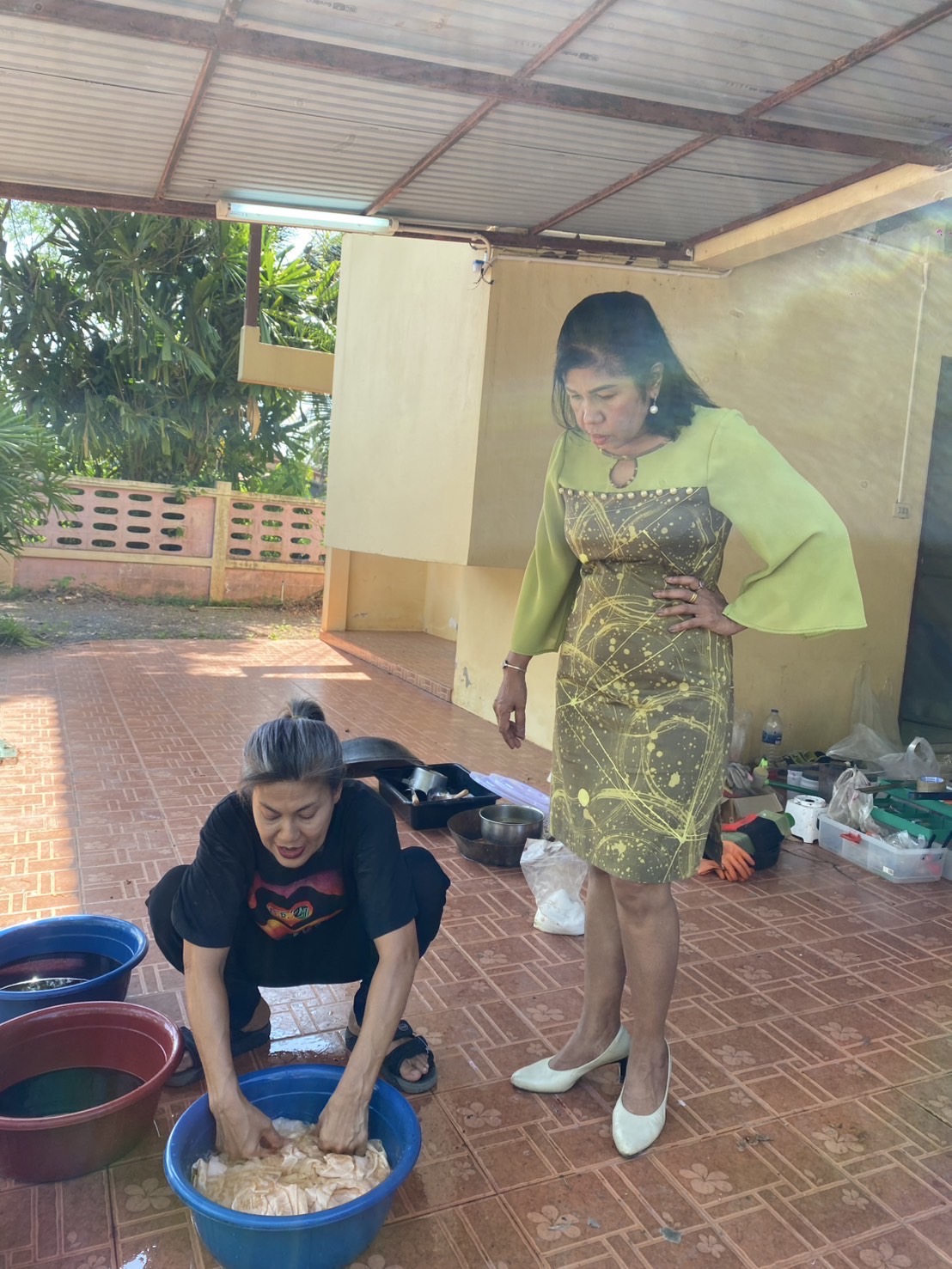 เปิดบ้านพักพจ. เป็นศูนย์เรียนรู้ ในวันที่ 2 พัฒนาทักษะผู้ประกอบการ OTOP ประเภทผ้า จังหวัดสุราษฎร์ธานี