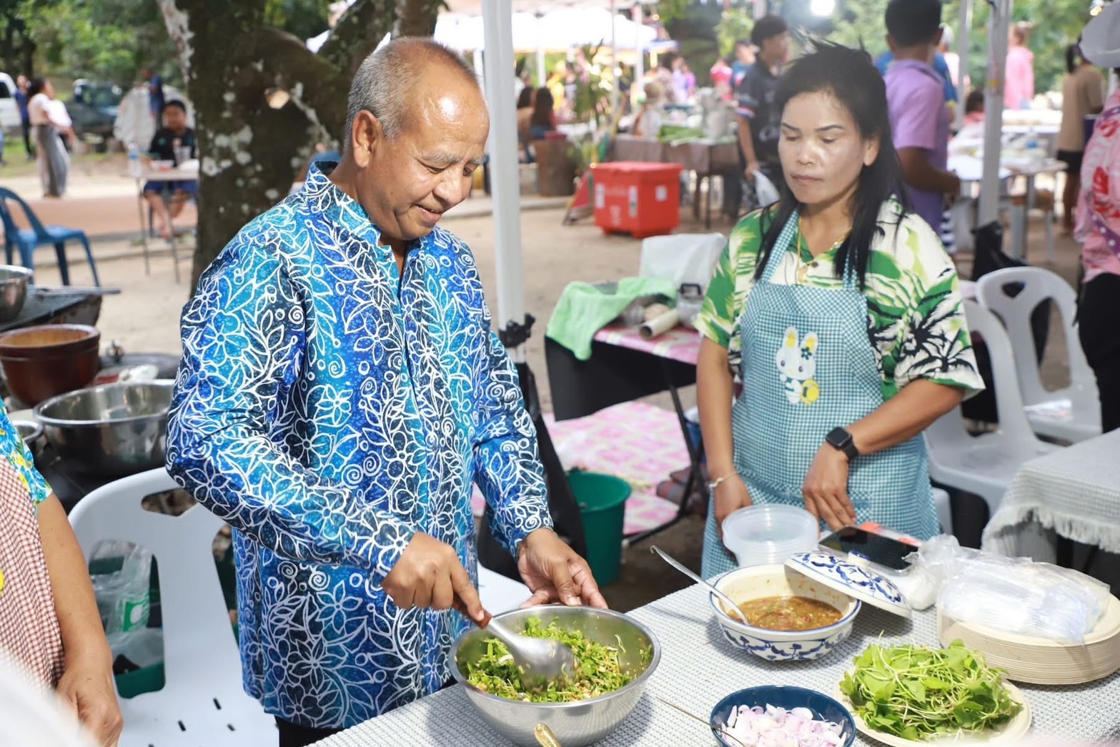 พช.สุราษฎร์ธานี ร่วมงาน  “เธอกับฉัน ยันหวาง” ตามโครงการจัดกิจกรรมส่งเสริมการที่นักท่องเที่ยวลงมือปฏิบัติ (D-HOPE) ชุมชนท่องเที่ยว OTOP นวัตวิถี บ้านวังศิลาดิเรกสาร ตำบลเพิ่มพูนทรัพย์ อำเภอบ้านนาสาร 