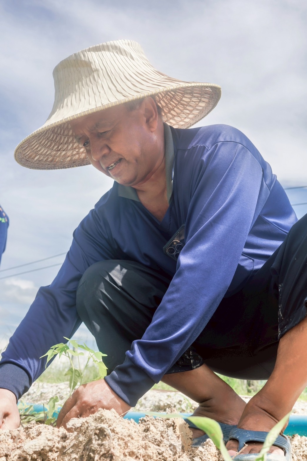 “ผู้นำต้องทำก่อน” รองผู้ว่าฯ “เมืองคนดี” เปิดบ้านเตรียมปั้นศูนย์เรียนรู้ ขยายผล “โคก หนอง นา” สู่ชุมชนอย่างยั่งยืน