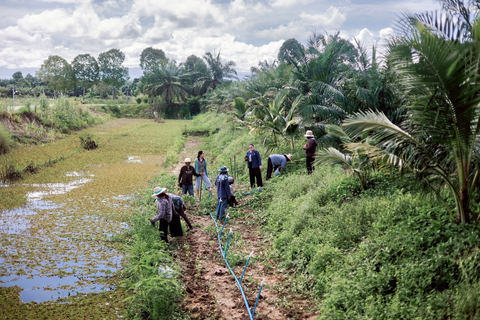 “ผู้นำต้องทำก่อน” รองผู้ว่าฯ “เมืองคนดี” เปิดบ้านเตรียมปั้นศูนย์เรียนรู้ ขยายผล “โคก หนอง นา” สู่ชุมชนอย่างยั่งยืน