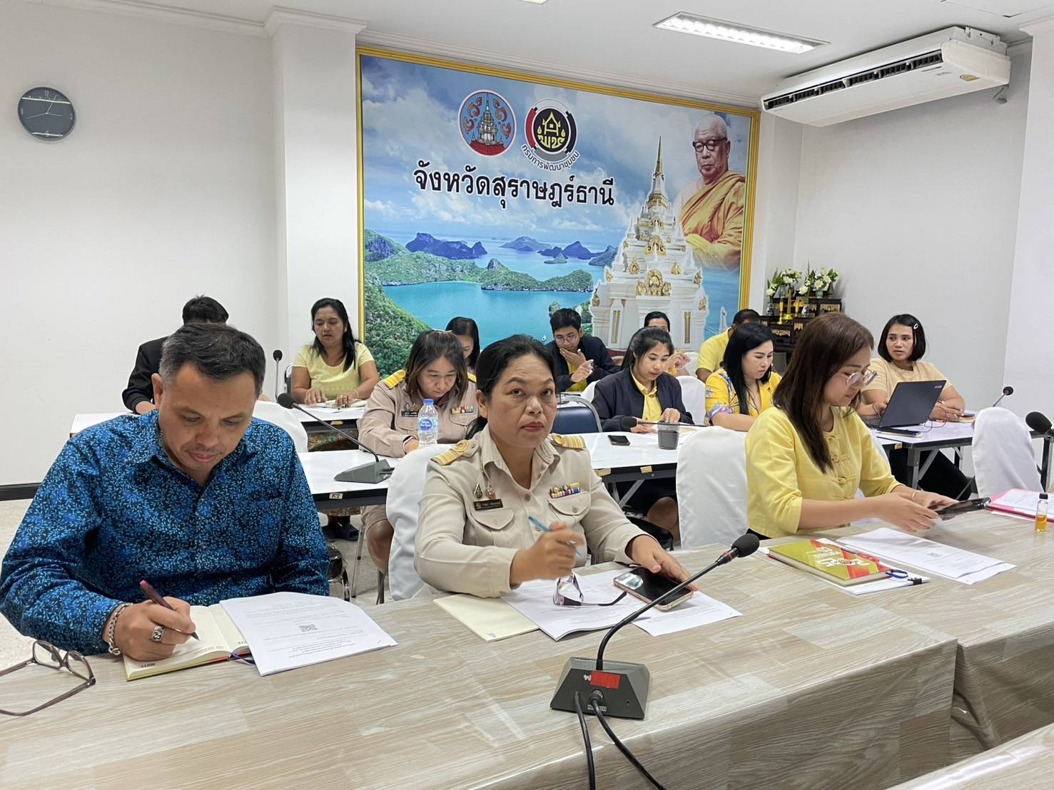 📣พช.สุราษฎร์ธานี📣จัดประชุมประจำเดือนผู้อำนวยการกลุ่มงานฯ พัฒนาการอำเภอ และเจ้าหน้าที่พัฒนาชุมชนระดับจังหวัด ครั้งที่ 4/2568