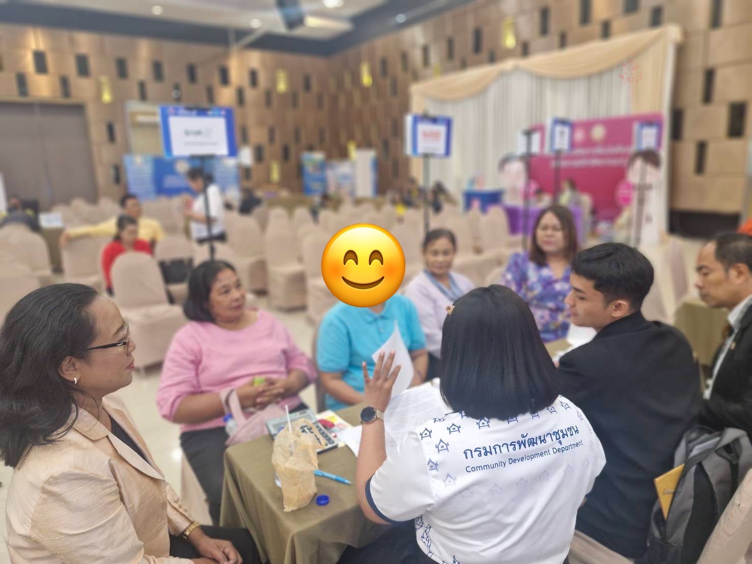 พช.สุราษฎร์ธานี จัดมหกรรมแก้หนี้ สร้างวิถีแห่งความเป็นธรรม ปีที่ 2 พร้อมคลินิกแก้หนี้เคลื่อนที่ (Clinic Mobile) ให้คำปรึกษาลูกหนี้กองทุนพัฒนาบทบาทสตรี