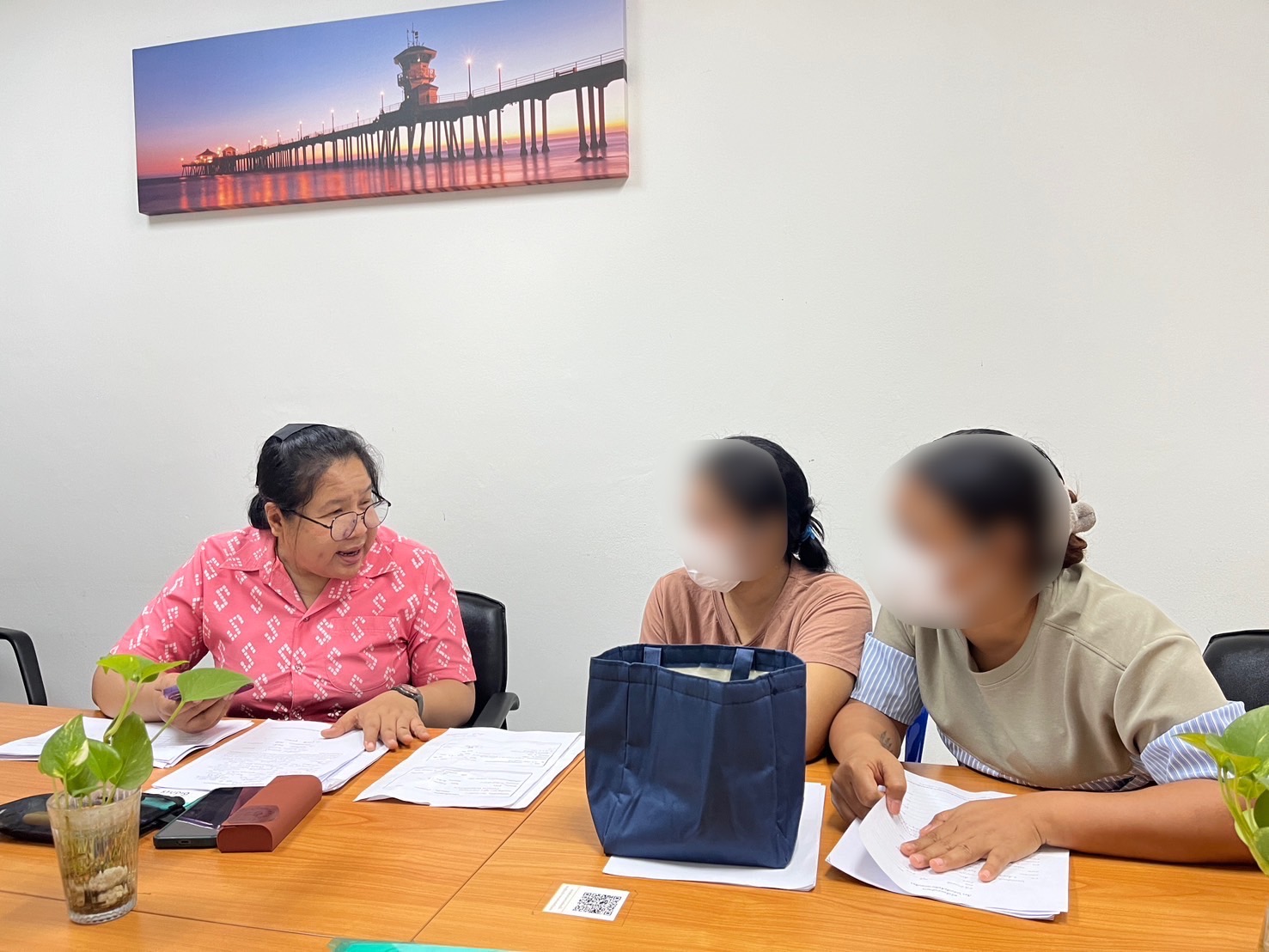 พช.สุราษฎร์ฯ “ไกล่เกลี่ยก่อนฟ้องลูกหนี้กองทุนพัฒนาบทบาทสตรี” ณ ศาลจังหวัดเวียงสระ