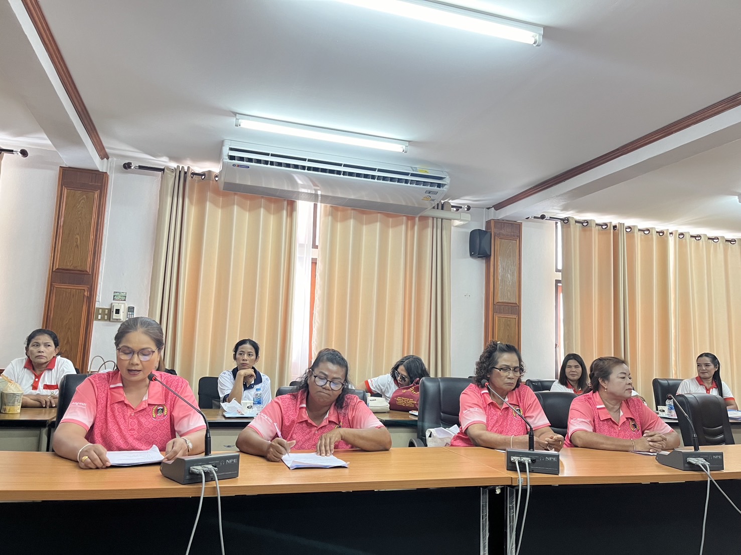 พช.สุราษฎร์ธานี ดำเนินการคัดเลือกคนกองทุนพัฒนาบทบาทสตรีดีเด่นระดับจังหวัด ตามโครงการเชิดชูเกียรติคนกองทุนพัฒนาบทบาทสตรี ประจำปี 2568 โซนใต้