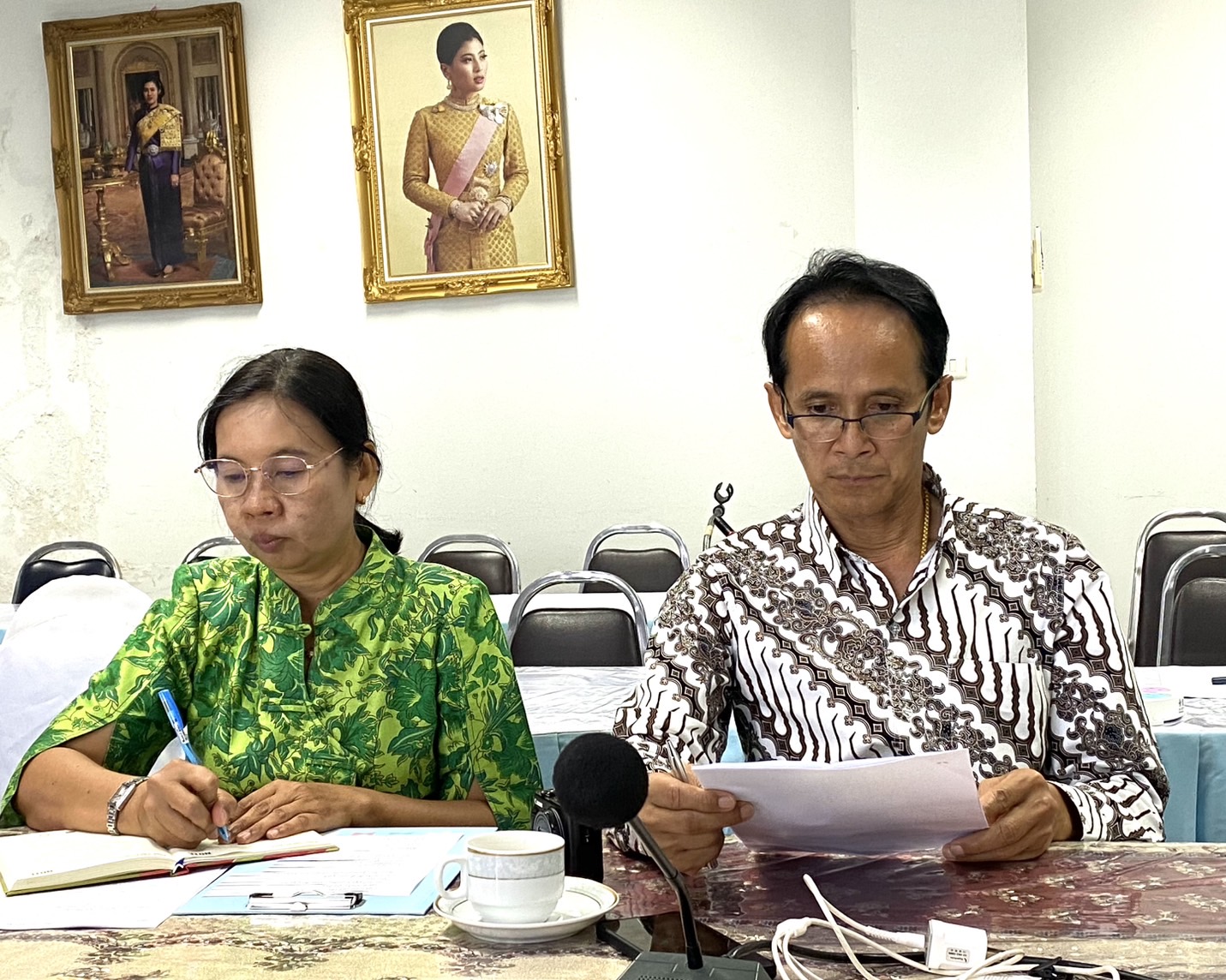 พช.สุราษฎร์ ประชุมคัดเลือกผู้ประกอบการเข้าร่วมงาน OTOP Midyear 2025