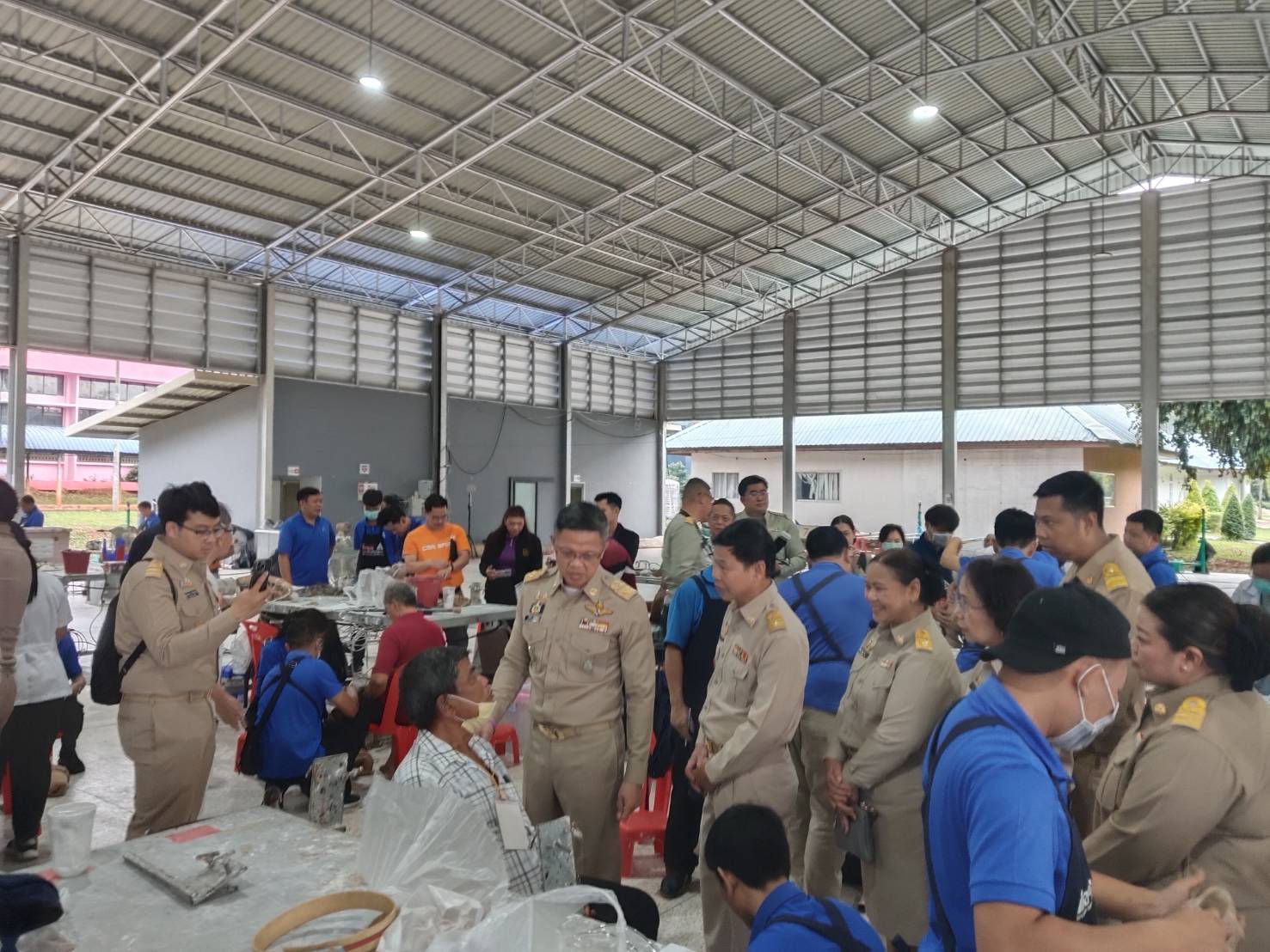 📣พช.สุราษฎร์ธานี📣 ร่วมพิธีเปิดโครงการออกหน่วยทำขาเทียม พระราชทาน โดยมูลนิธิขาเทียมในสมเด็จพระศรีนครินทราบรมราชชนนี ร่วมกับจังหวัดสุราษฎร์ธานี มหาวิทยาลัยราชภัฏสุราษฎร์ธานี และองค์การสงเคราะห์ทหารผ่านศึก ในพระบรมราชูปถัมภ์