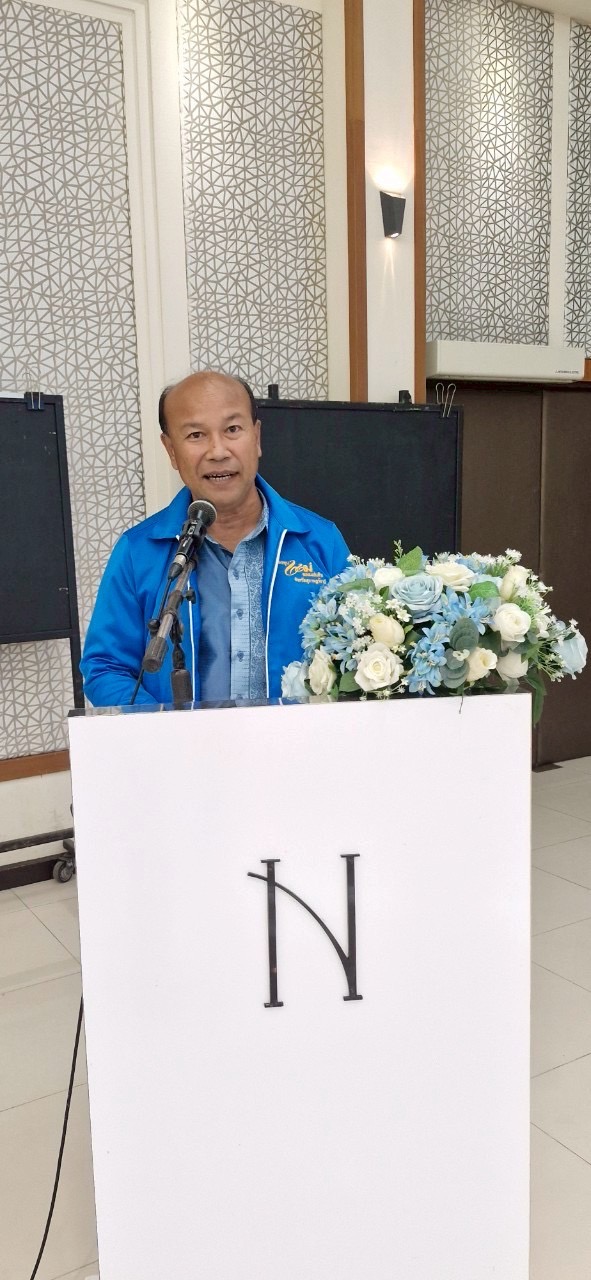 พช.สุราษฎร์ฯ ร่วมพิธีปิดโครงการอบรมวิทยากรกระบวนการกองทุนแม่ฯ ขับเคลื่อนการฟื้นฟูศักยภาพกองทุนแม่ฯ แก้ไขปัญหายาเสพติด