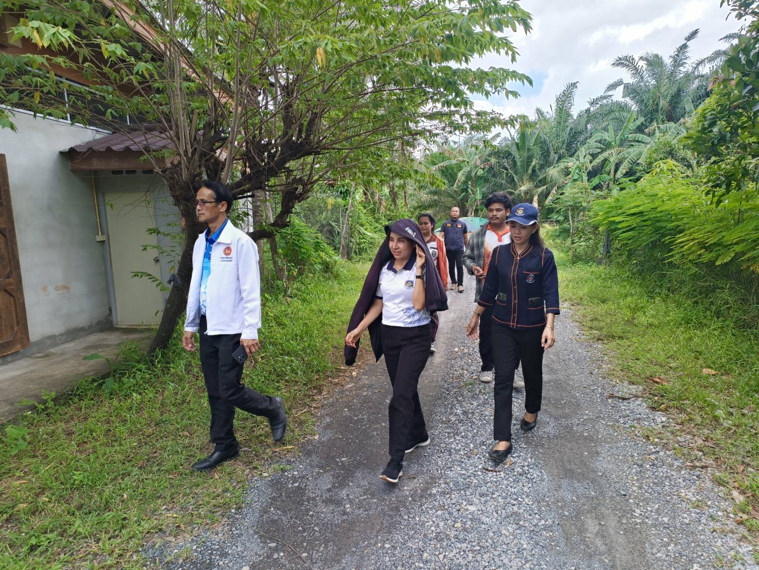  พช.สุราษฎร์ ลงพื้นที่เฟ้นหากิจกรรมพัฒนาชุมชนดีเด่น วันที่ห้า