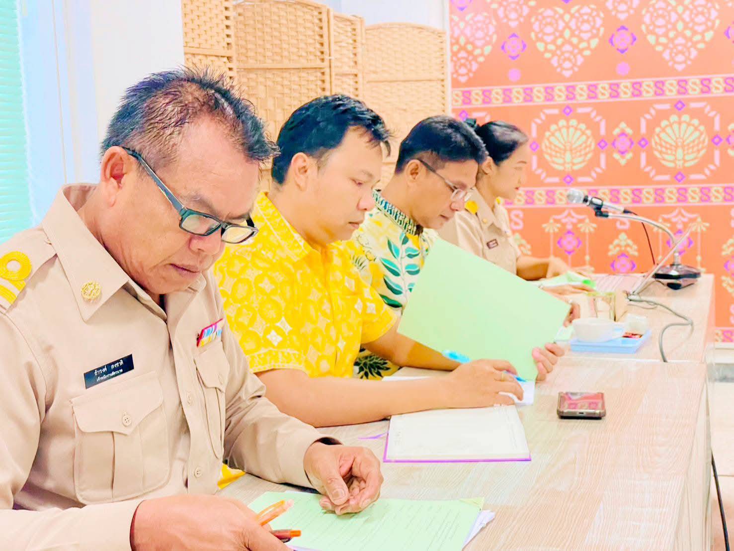 พช.สุราษฎร์ธานี จับมือภาคีเครือข่าย เดินหน้าขับเคลื่อนเศรษฐกิจฐานรากและประชารัฐ (E3)