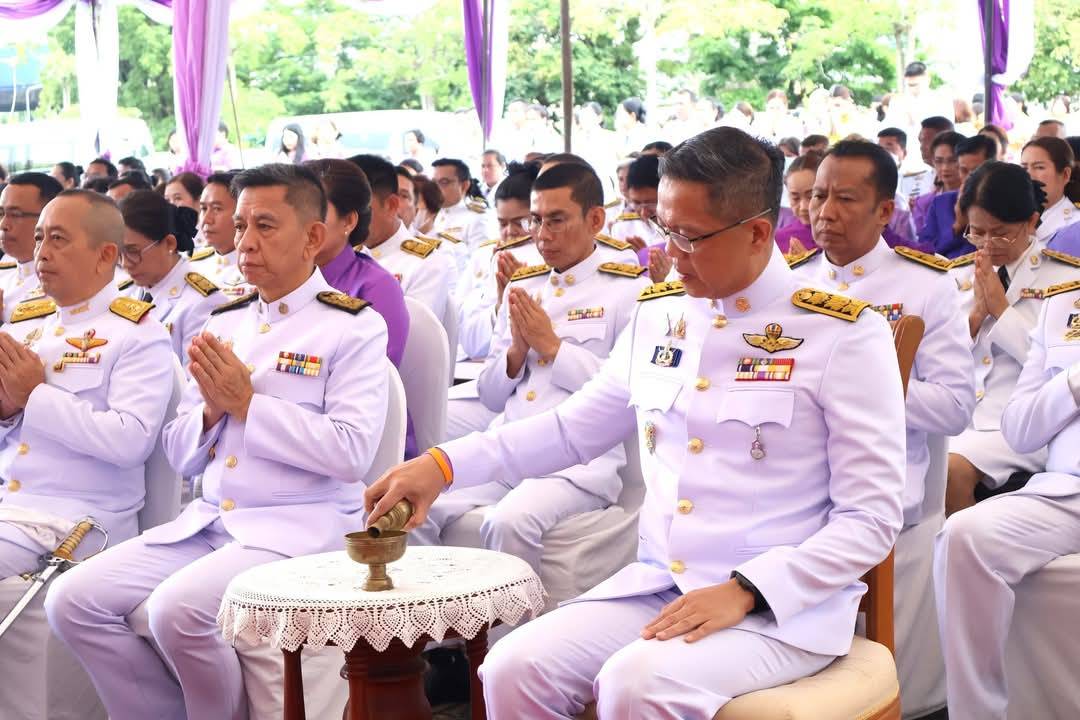 📣พช.สุราษฎร์ธานี📣ร่วมกิจกรรมเฉลิมพระเกียรติสมเด็จพระนางเจ้า ฯ พระบรมราชินี เนื่องในโอกาสวันเฉลิมพระชนมพรรษา ๓ มิถุนายน ๒๕๖๘ พิธีเจริญพระพุทธมนต์และทำบุญตักบาตรถวายพระระราชกุศล