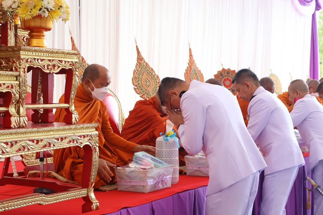 📣พช.สุราษฎร์ธานี📣ร่วมกิจกรรมเฉลิมพระเกียรติสมเด็จพระนางเจ้า ฯ พระบรมราชินี เนื่องในโอกาสวันเฉลิมพระชนมพรรษา ๓ มิถุนายน ๒๕๖๘ พิธีเจริญพระพุทธมนต์และทำบุญตักบาตรถวายพระระราชกุศล