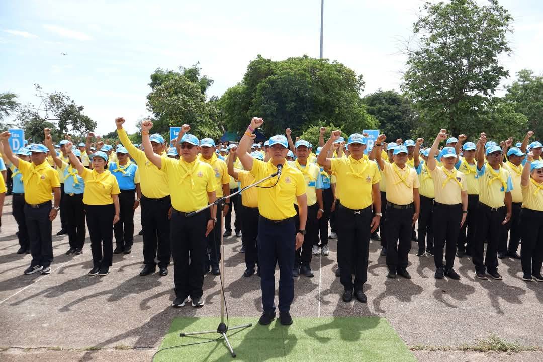 พช.สุราษฎร์ฯ ร่วมทำความดีด้วยหัวใจ “จิตอาสาพัฒนาและบริการประชาชน” เนื่องในโอกาสวันเฉลิมพระชนมพรรษา สมเด็จพระนางเจ้าสุทิดา พัชรสุธาพิมลลักษณ พระบรมราชินี ประจำปี พ.ศ.2568