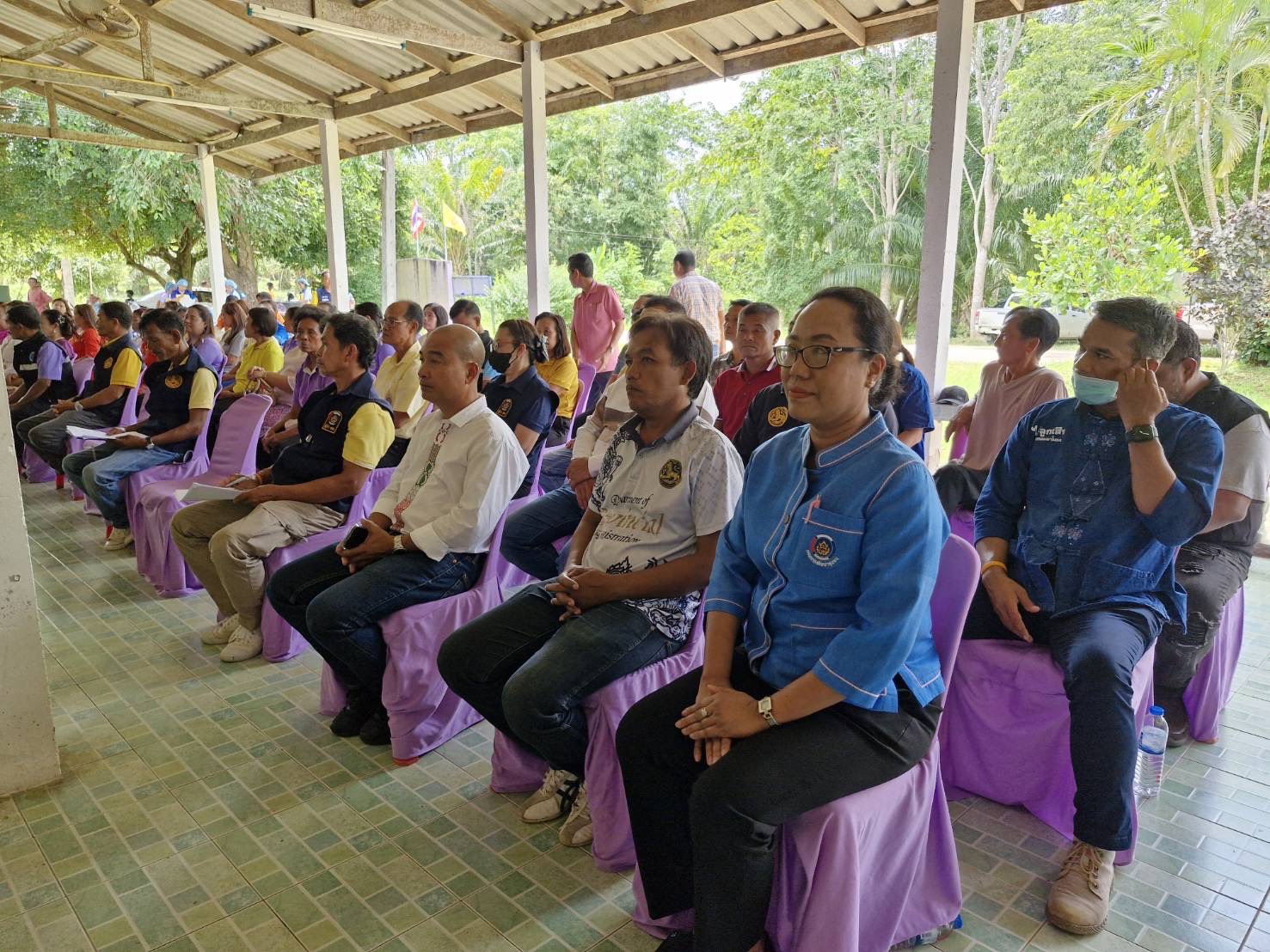 🟡 “วันหยุดเราไม่หยุด!” พช.สุราษฎร์ฯ ลุยต่อเนื่อง ลงพื้นที่คัดสรรกิจกรรมพัฒนาชุมชนดีเด่น ปี 2568 🚙🌱