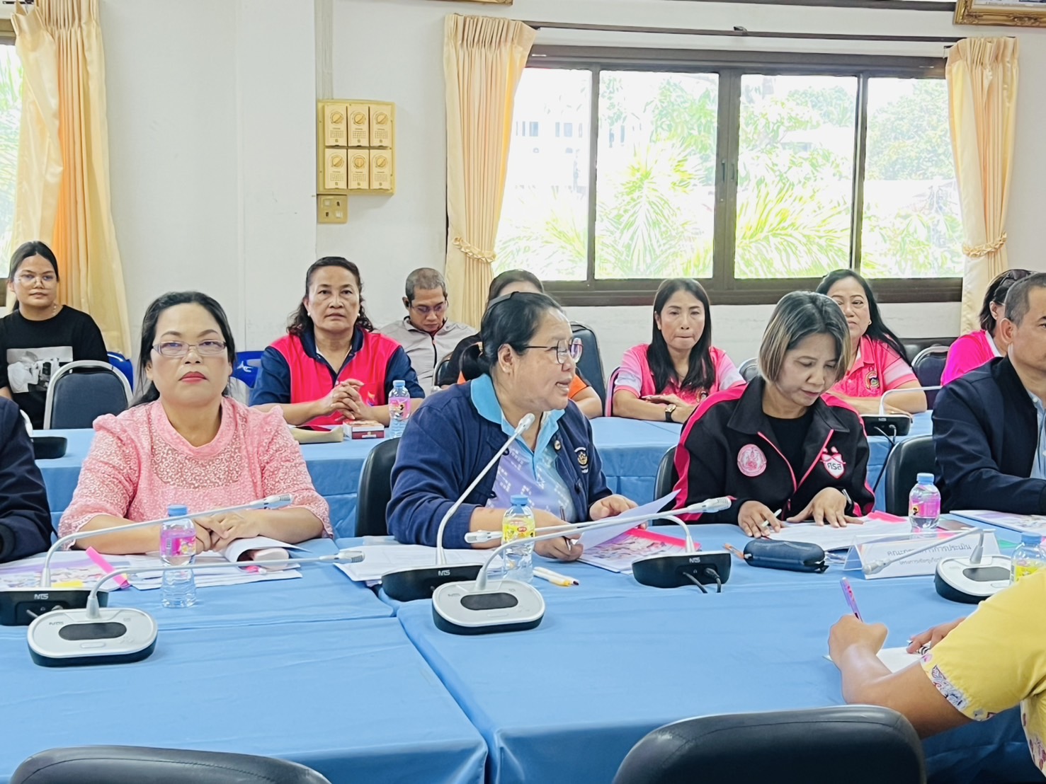 “พาพงัน สรรสร้างเพื่อชุมชน” พช.เกาะพะงัน ร่วมคัดเลือกคนกองทุนพัฒนาบทบาทสตรีดีเด่น ปี 68 ยกย่องคนทำงานเพื่อชุมชน