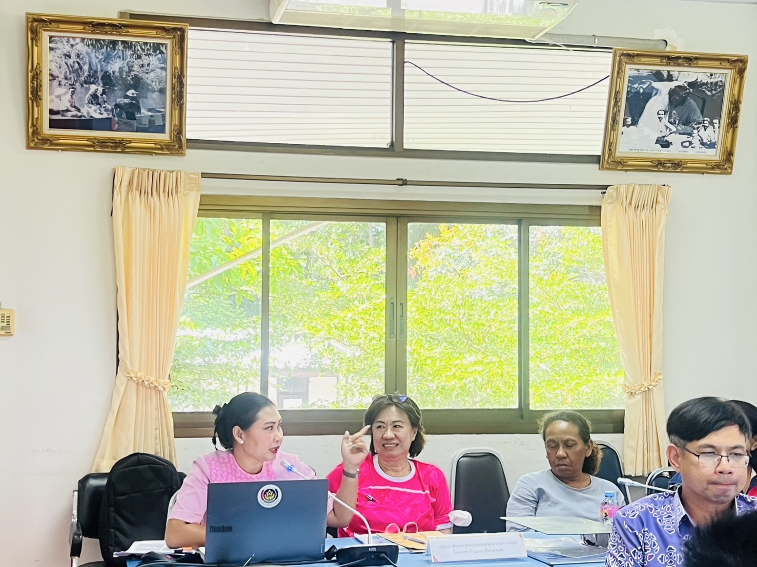 “พาพงัน สรรสร้างเพื่อชุมชน” พช.เกาะพะงัน ร่วมคัดเลือกคนกองทุนพัฒนาบทบาทสตรีดีเด่น ปี 68 ยกย่องคนทำงานเพื่อชุมชน