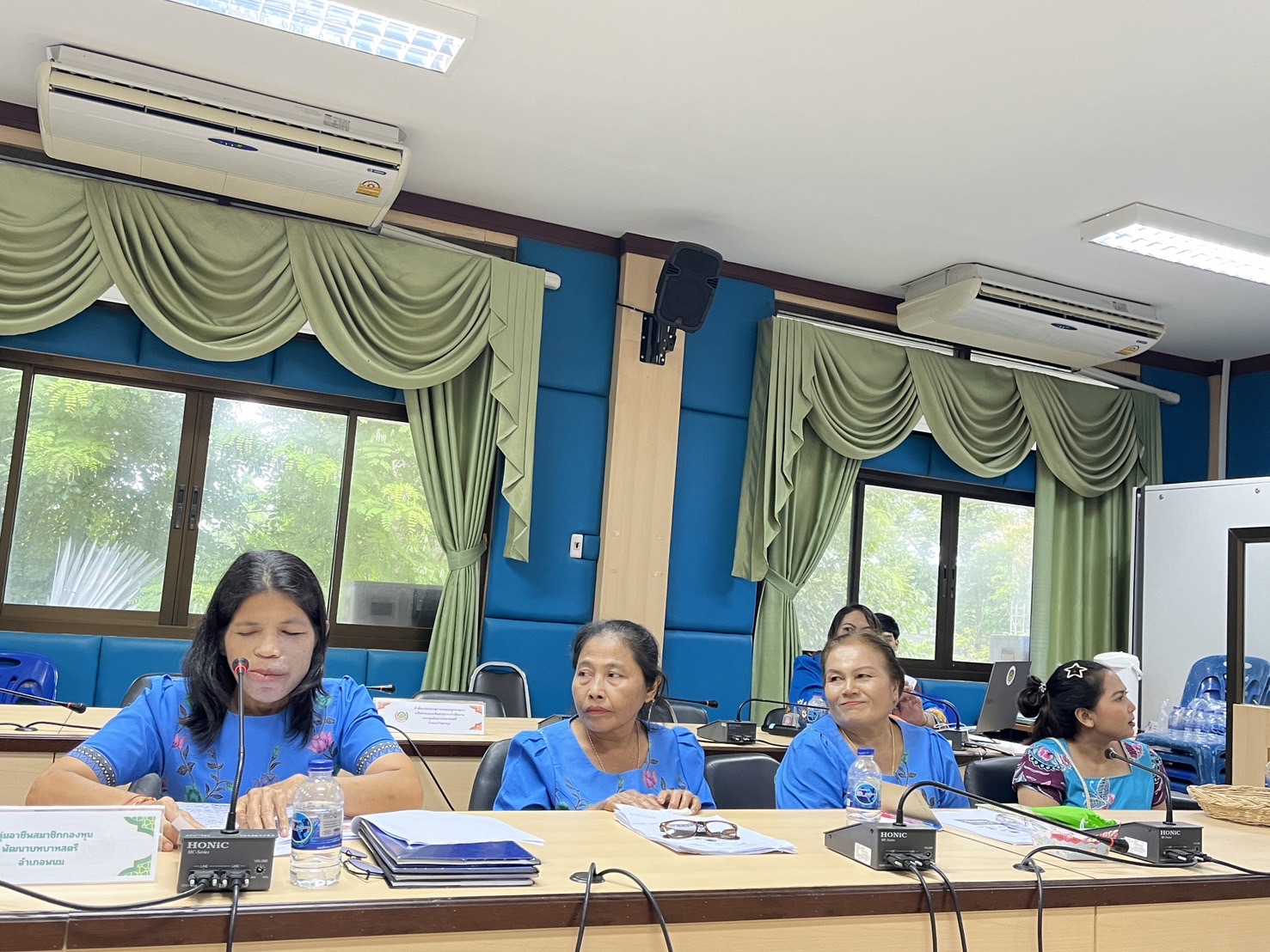 พช.สุราษฎร์ฯ คัดเลือกคนกองทุนพัฒนาบทบาทสตรีดีเด่น โซนขุนเขา ปี 68 ยกย่องคนทำงานเพื่อชุมชน