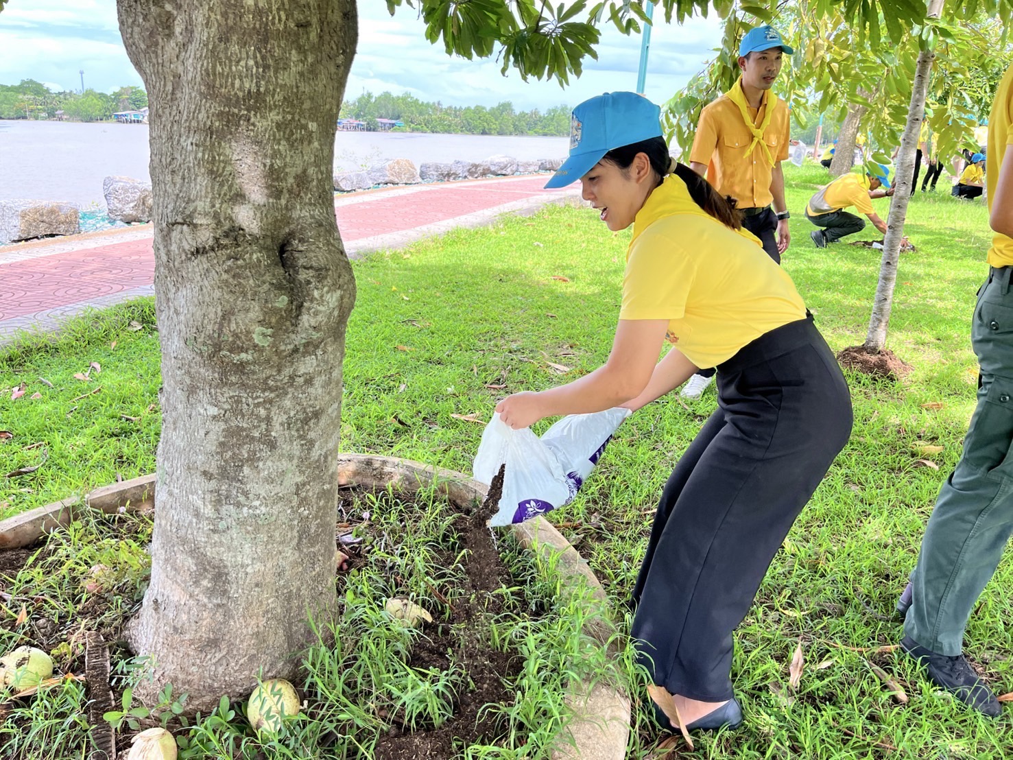 พช.สุราษฎร์ฯ ร่วมทำความดีด้วยหัวใจ “จิตอาสาพัฒนาและบริการประชาชน” เนื่องในโอกาสวันเฉลิมพระชนมพรรษา สมเด็จพระนางเจ้าสุทิดา พัชรสุธาพิมลลักษณ พระบรมราชินี ประจำปี พ.ศ.2568