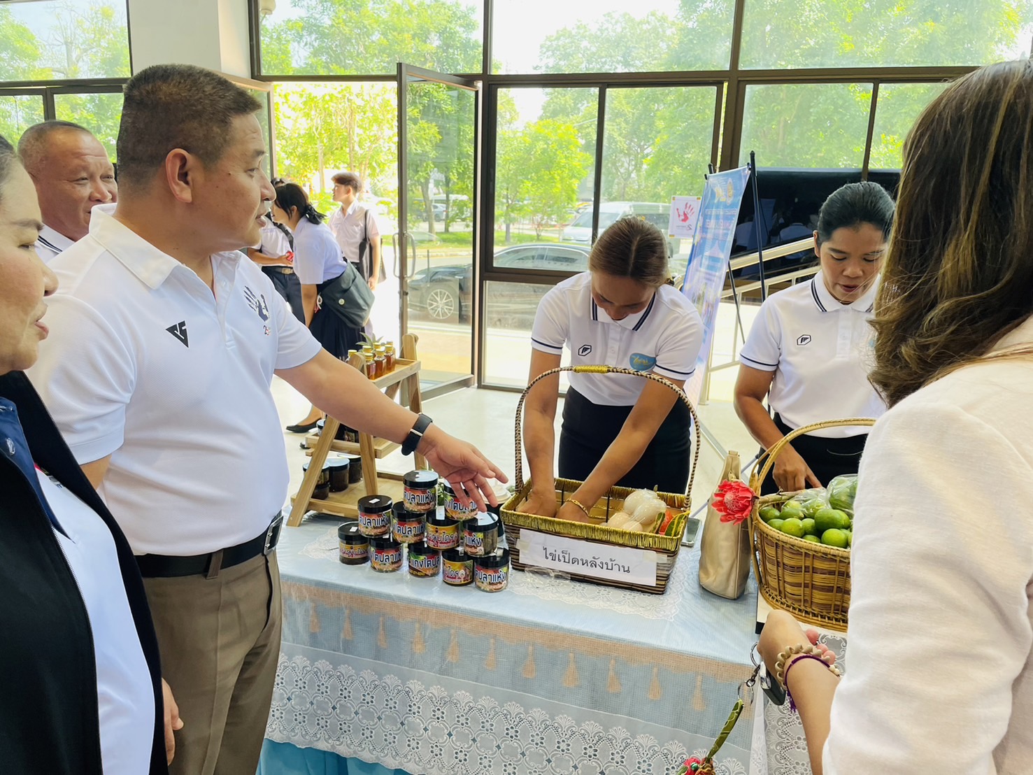 พช.สุราษฎร์ฯ สานพลังเครือข่ายต่อต้านยาเสพติดโลก